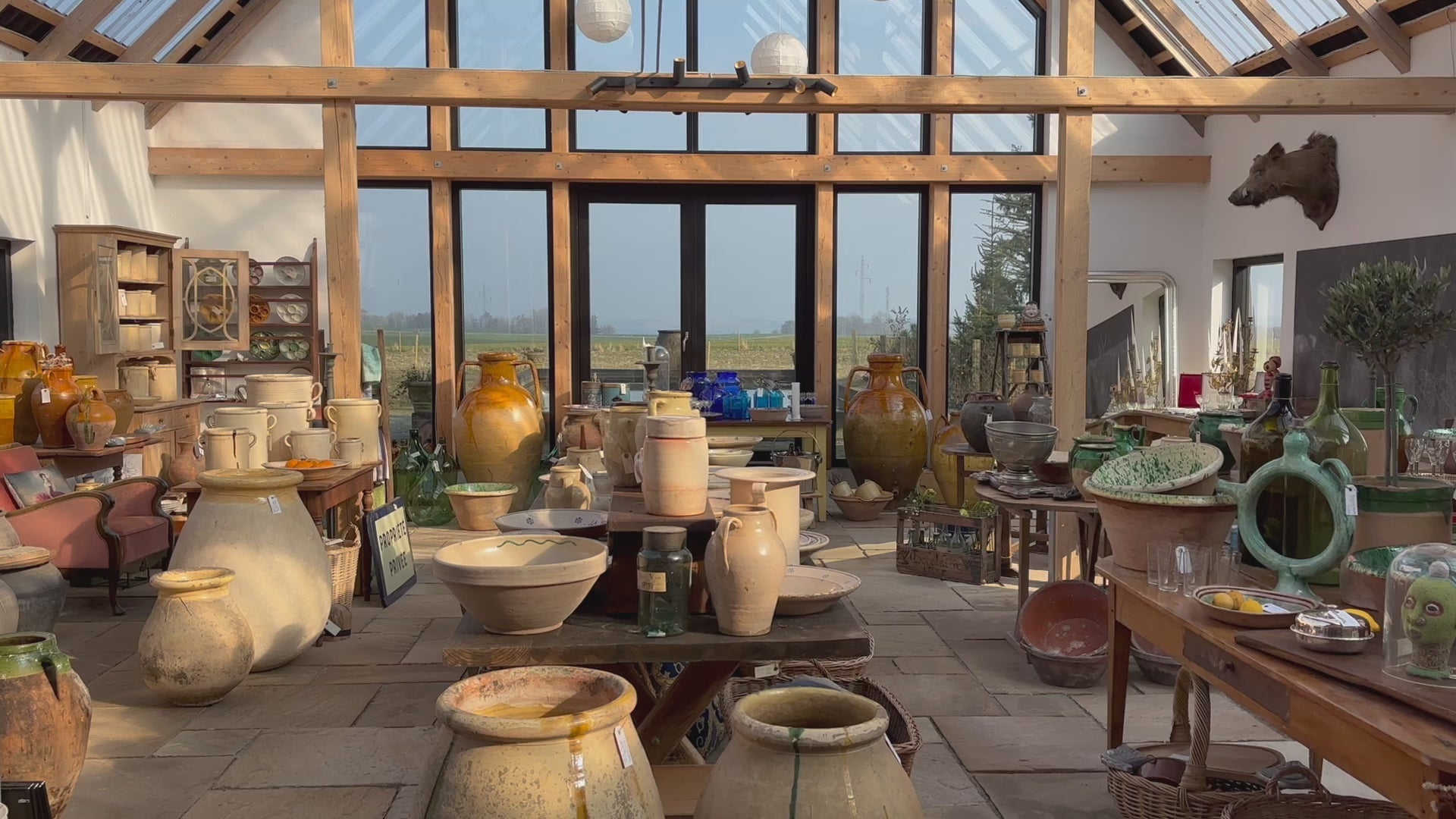 Last inn video: