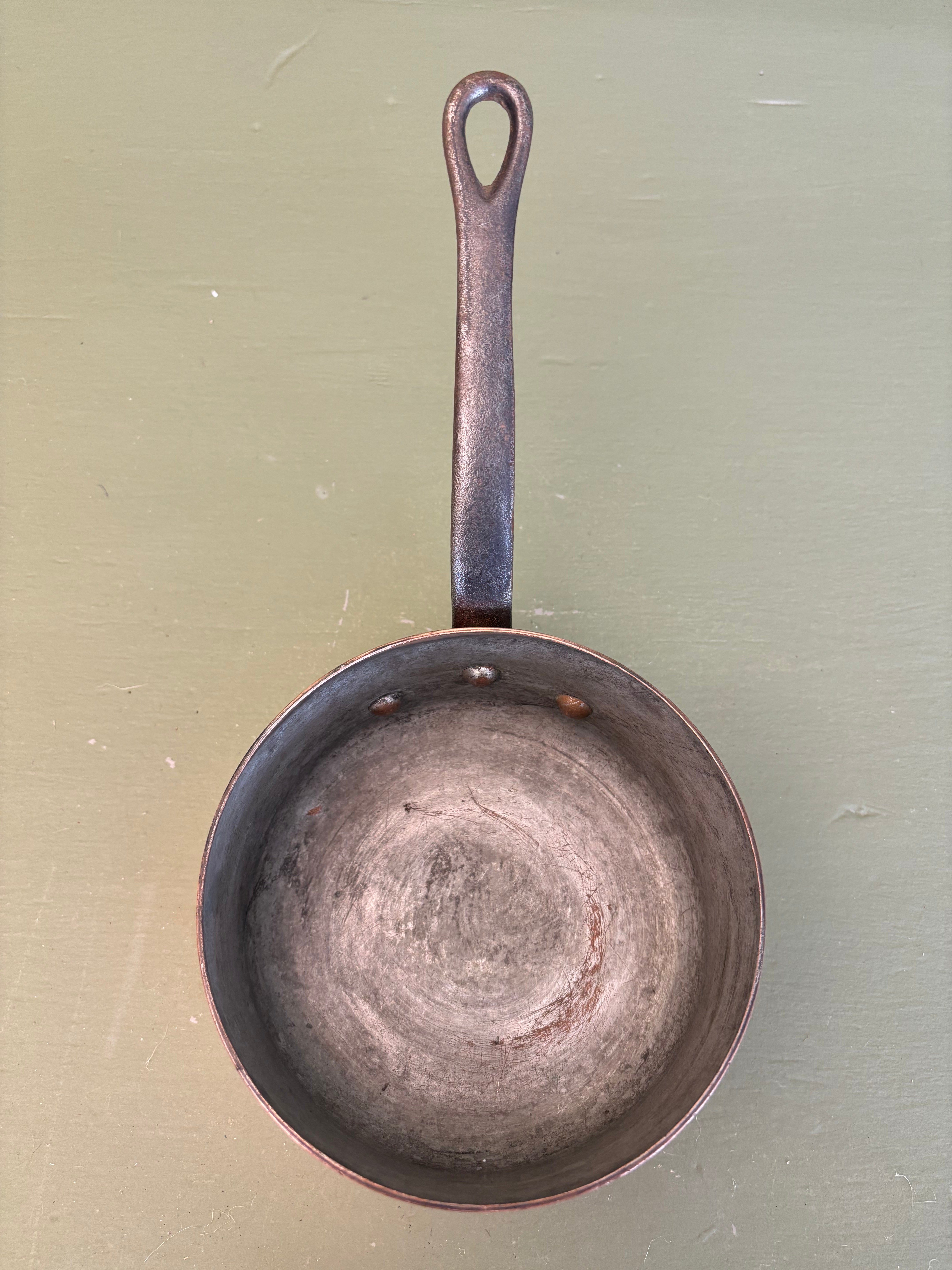 Kobbergryde, Ø14 cm.