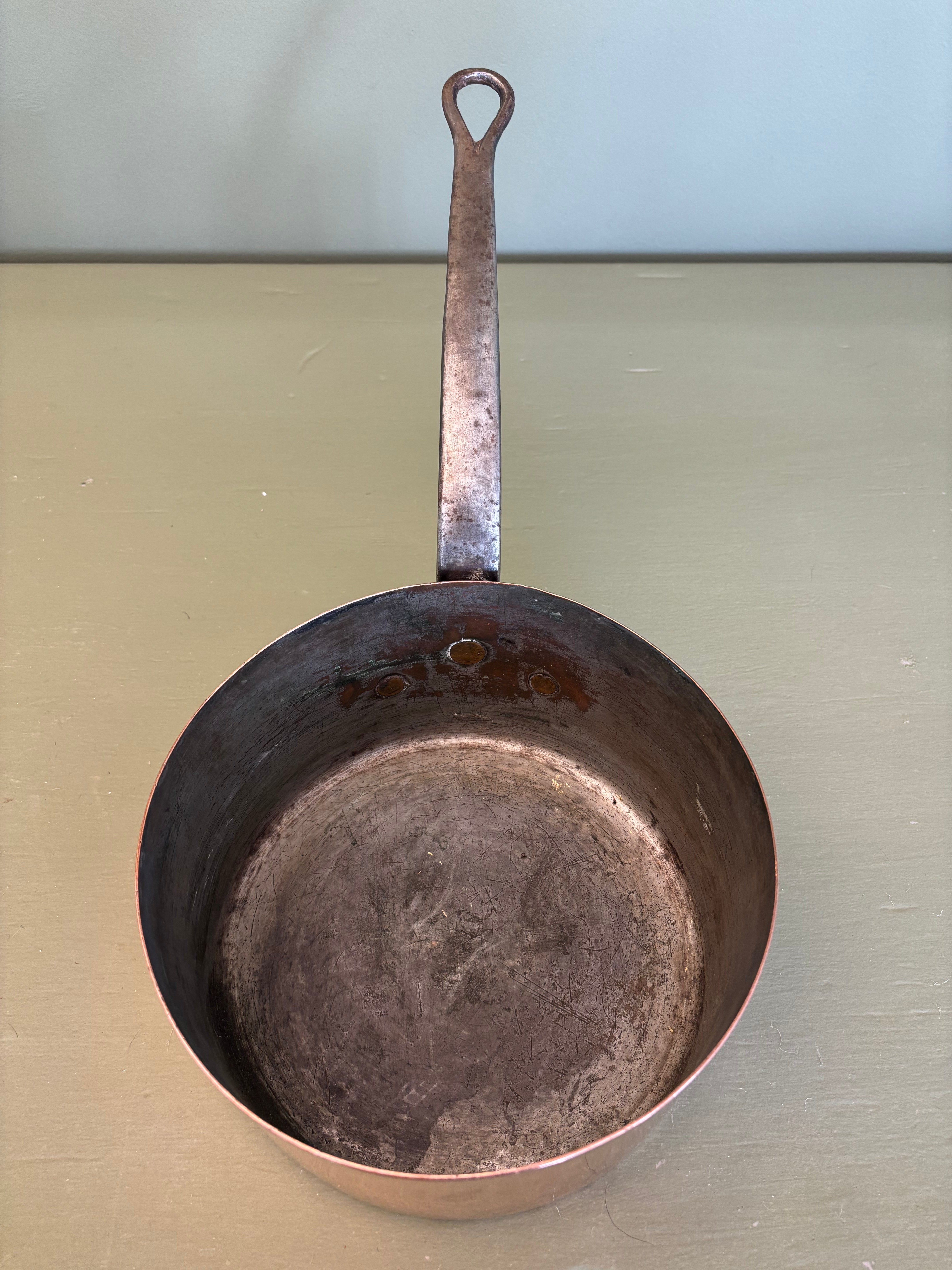 Kobbergryde, Ø21 cm.