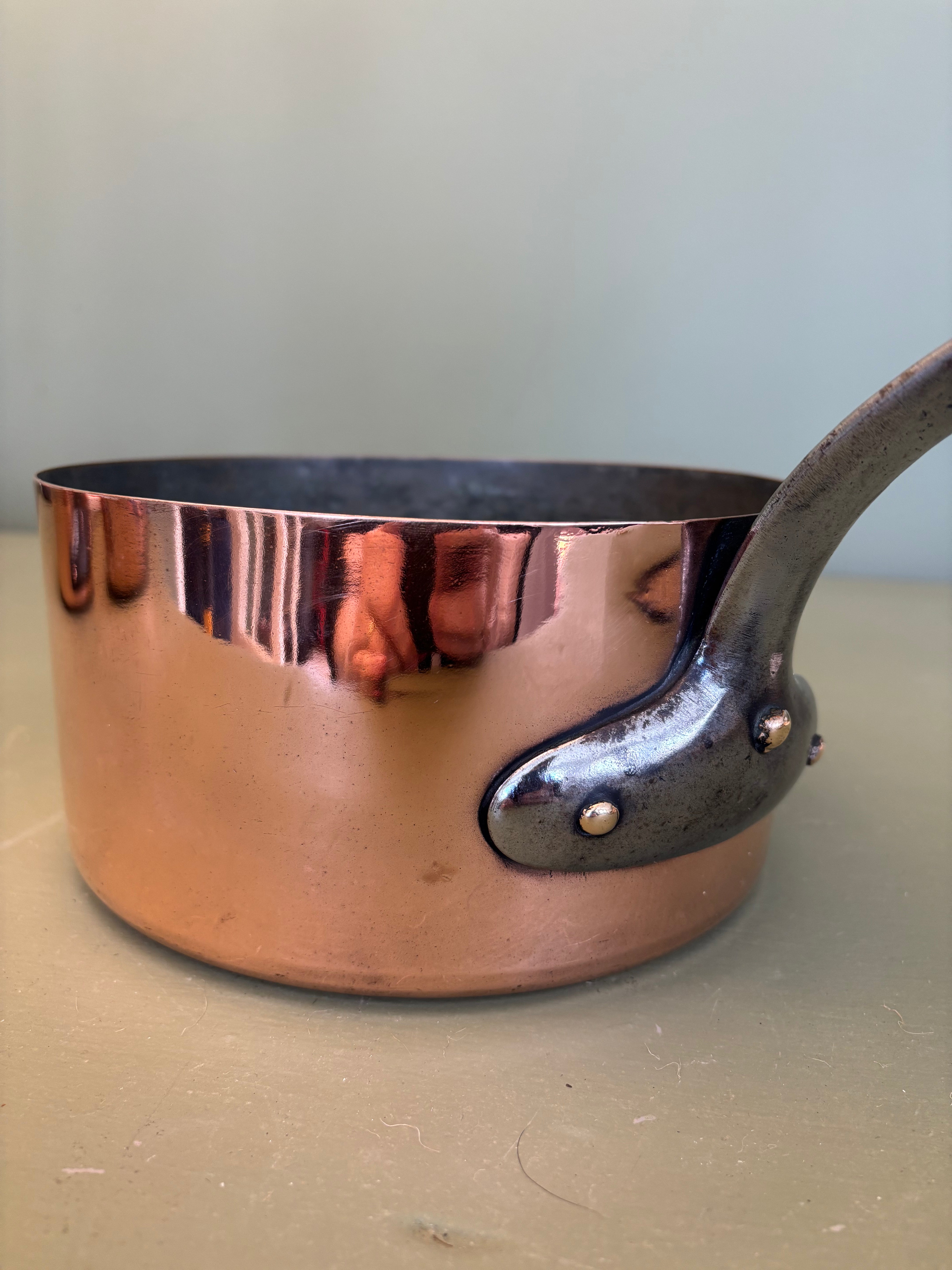 Kobbergryde, Ø21 cm.