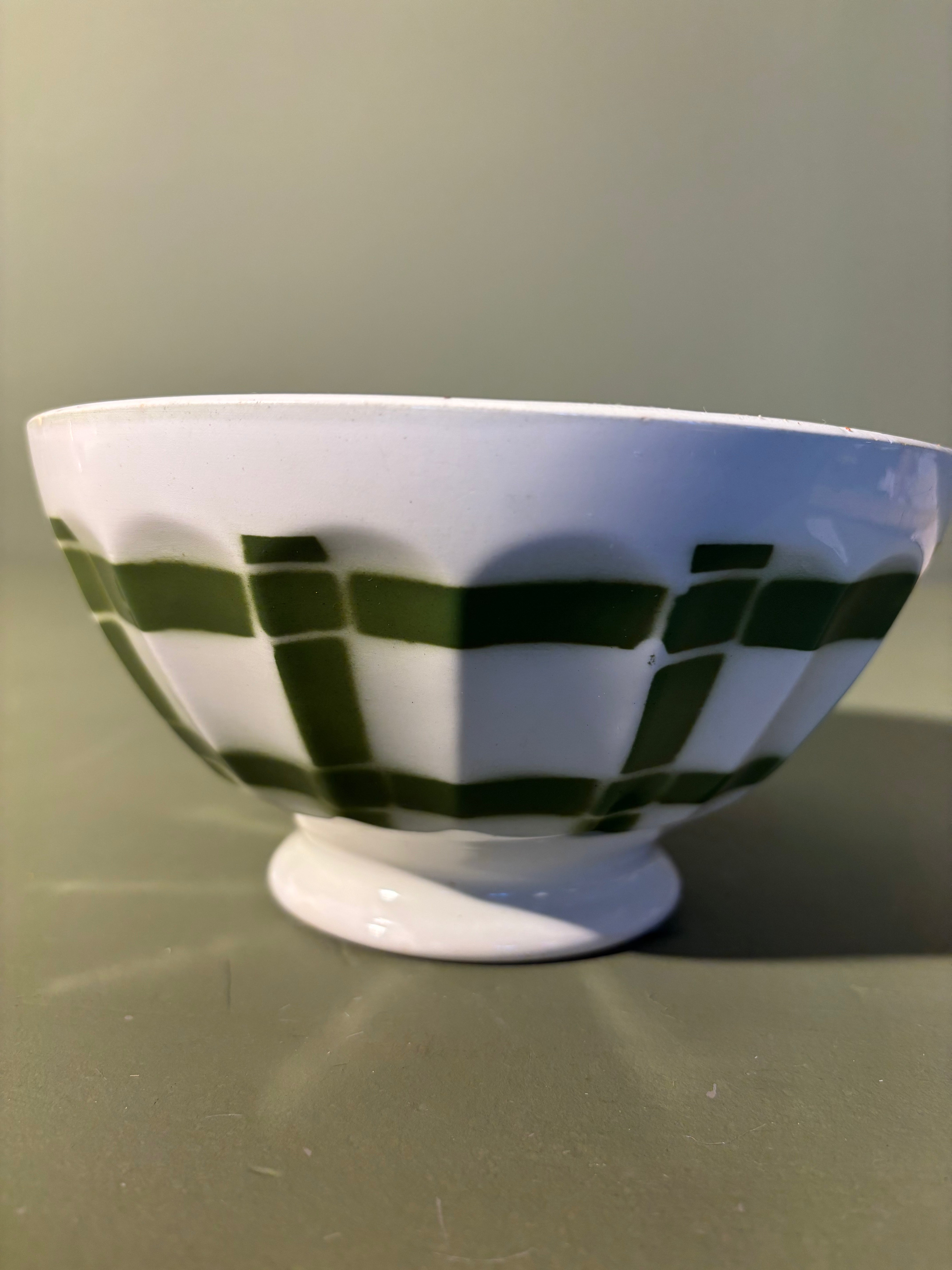 Kaffeskål, Ø18 cm.