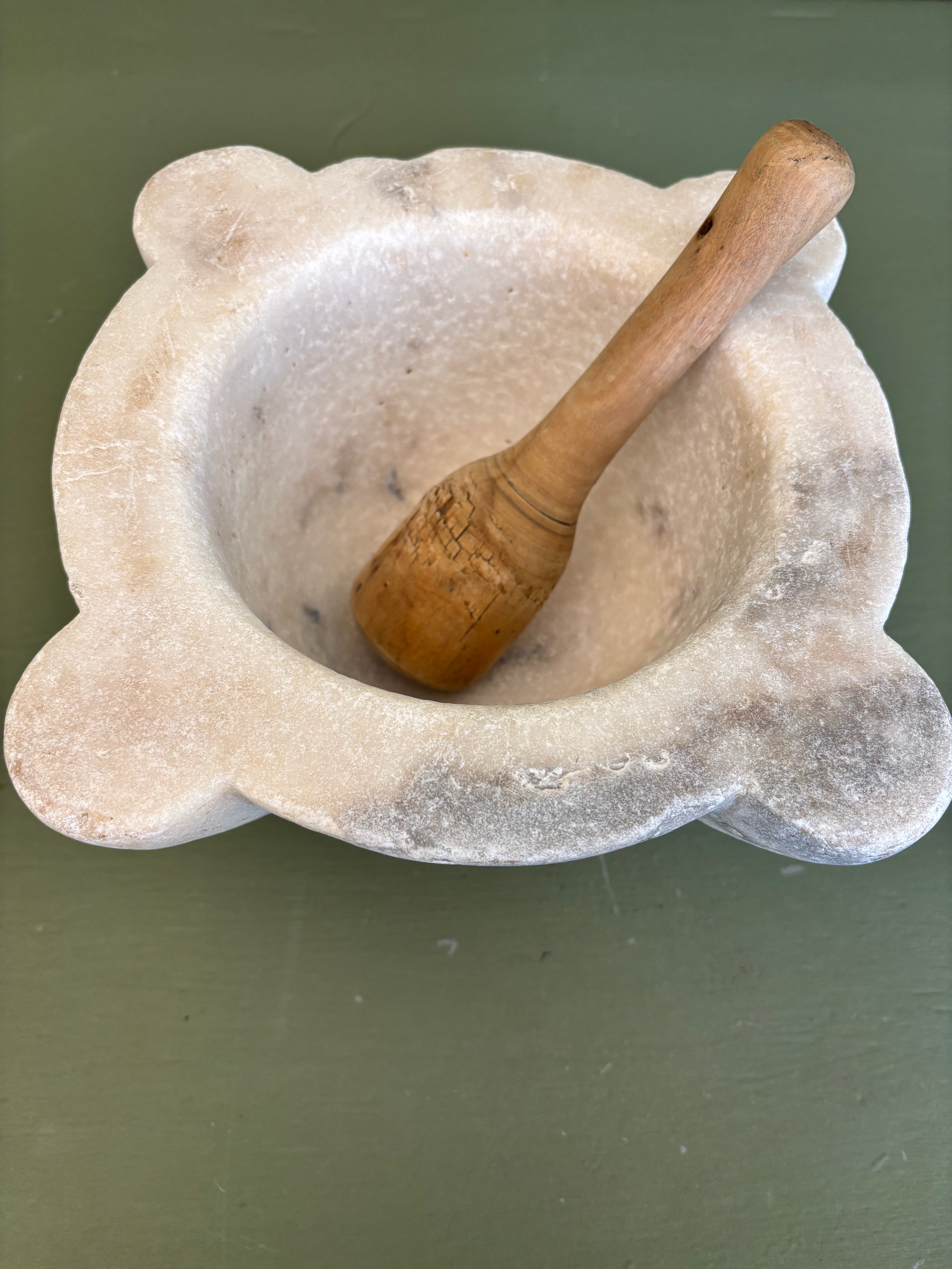 Morter, Ø26,5 cm.
