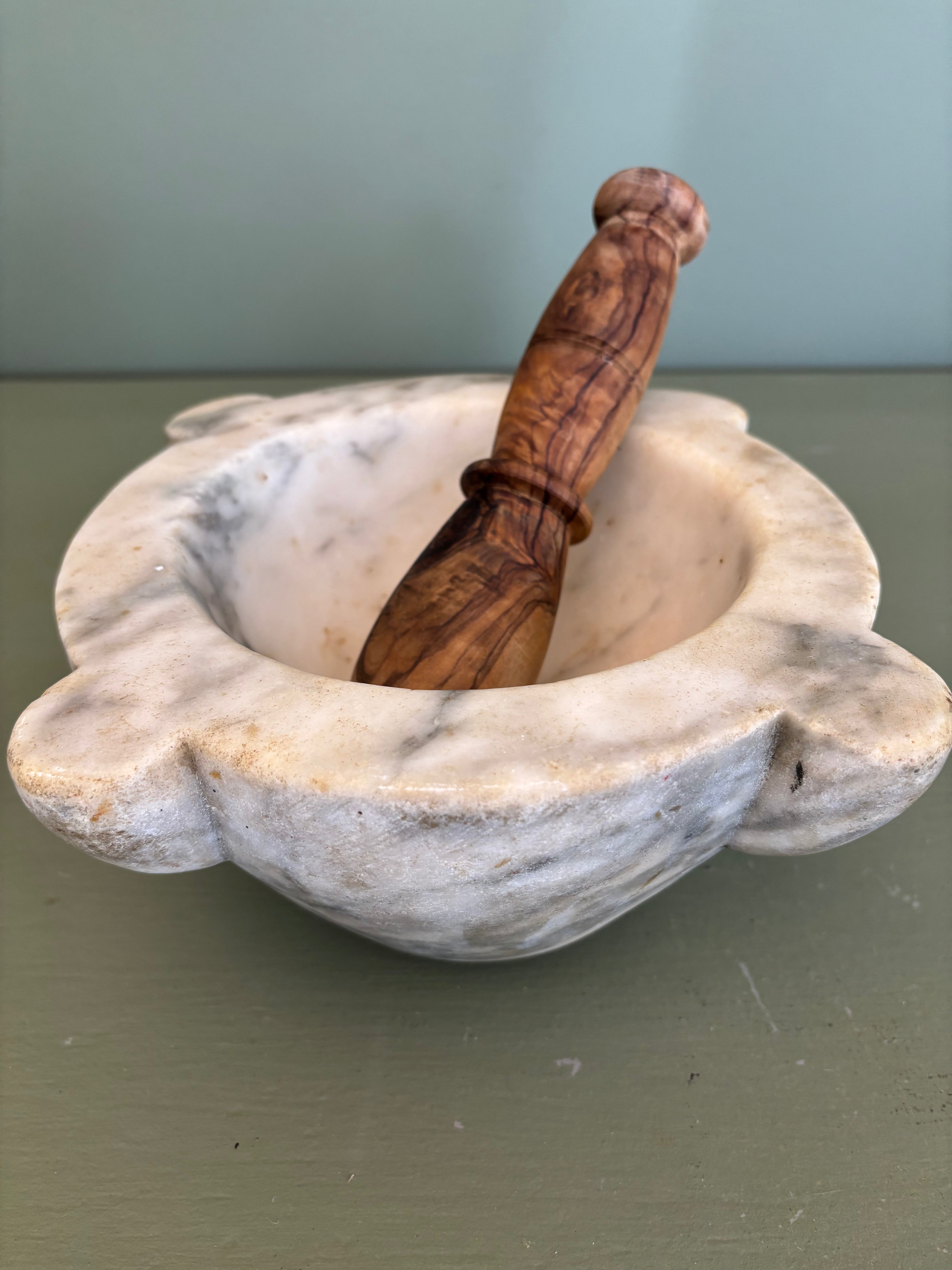 Morter, Ø25 cm.