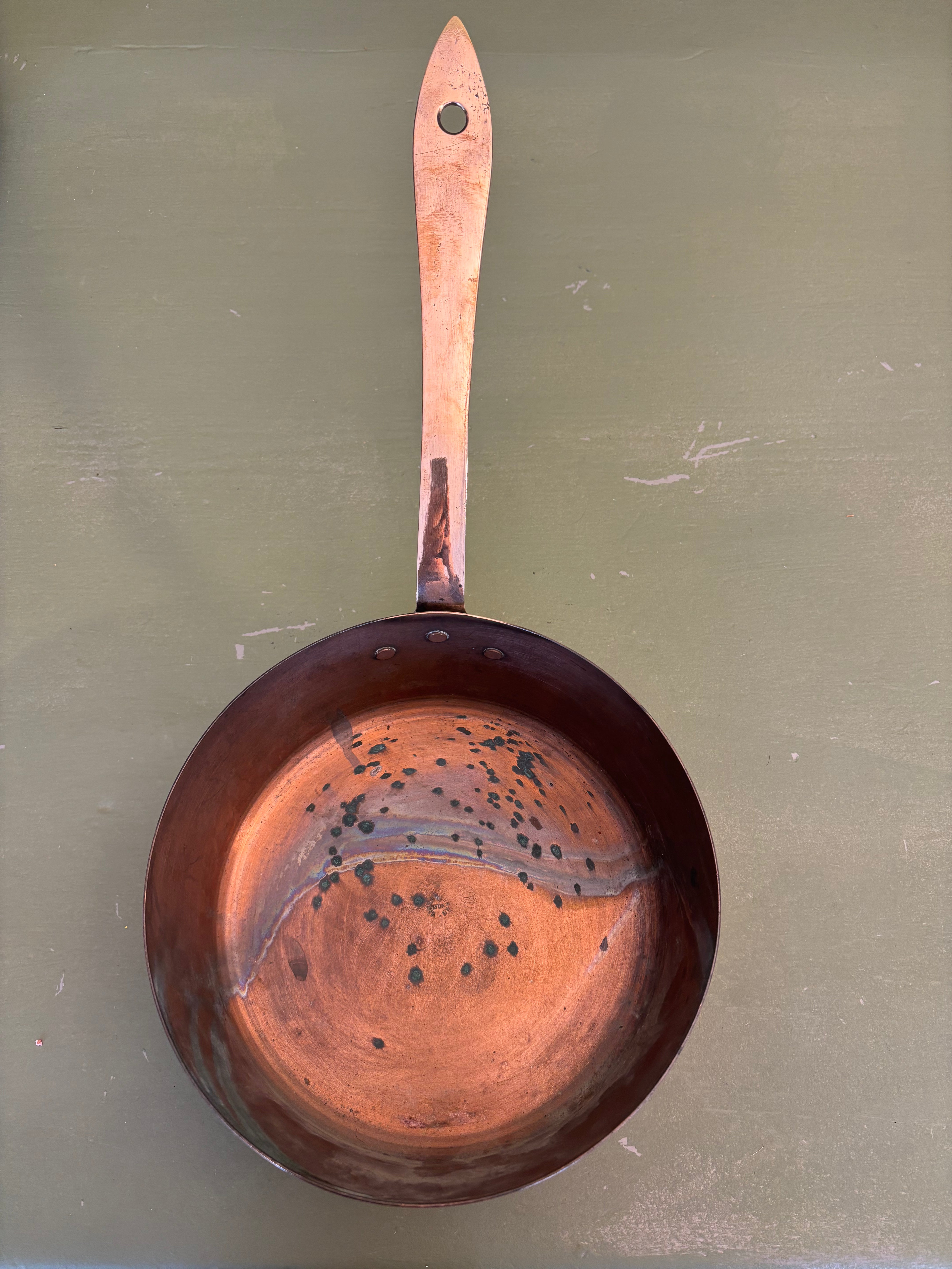 Kobbergryde, Ø21 cm.