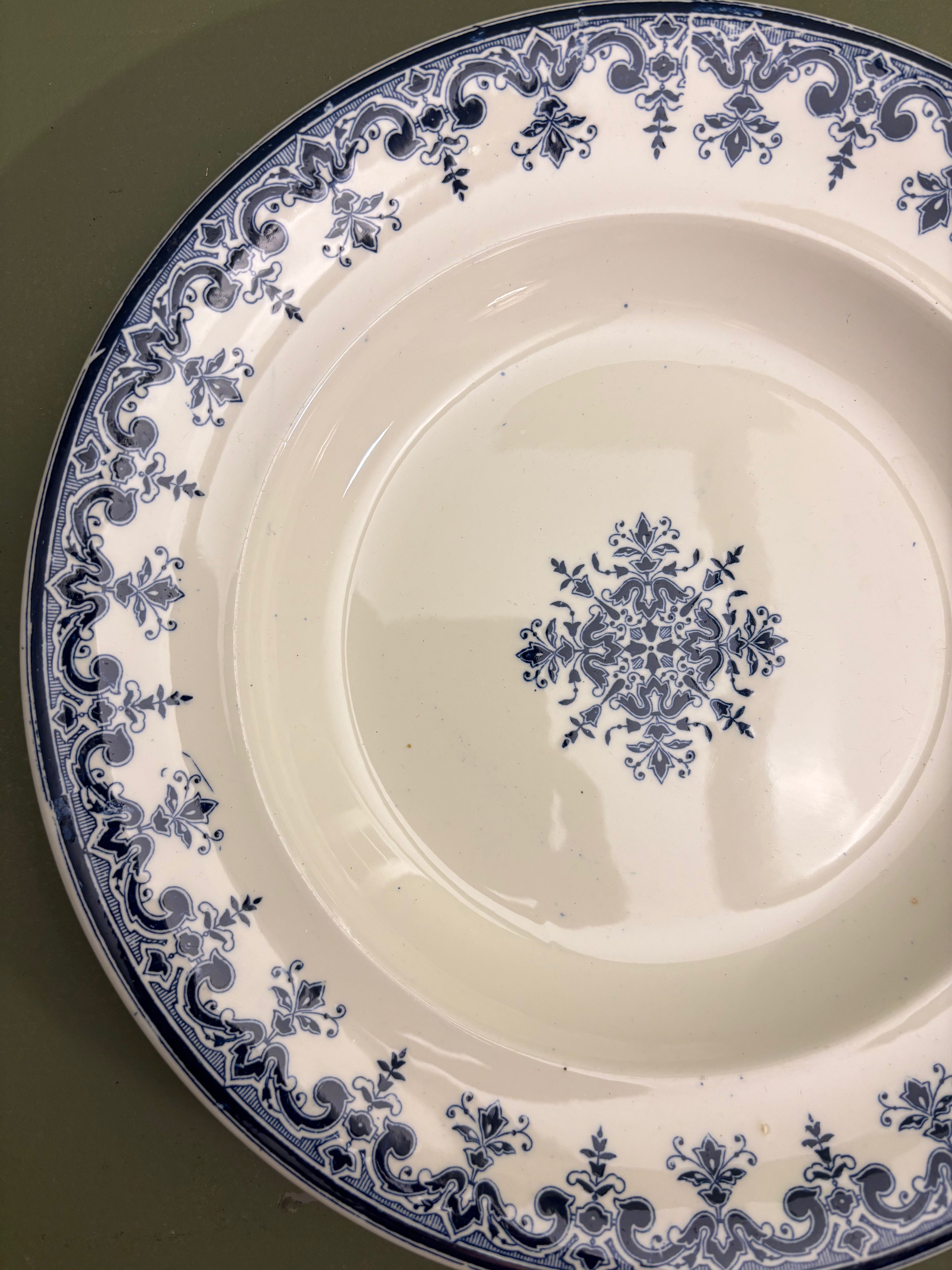 Franske tallerkener, 6 stk. dybe Ø23,5 cm.