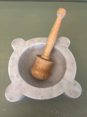 Morter, Ø23,5 cm.