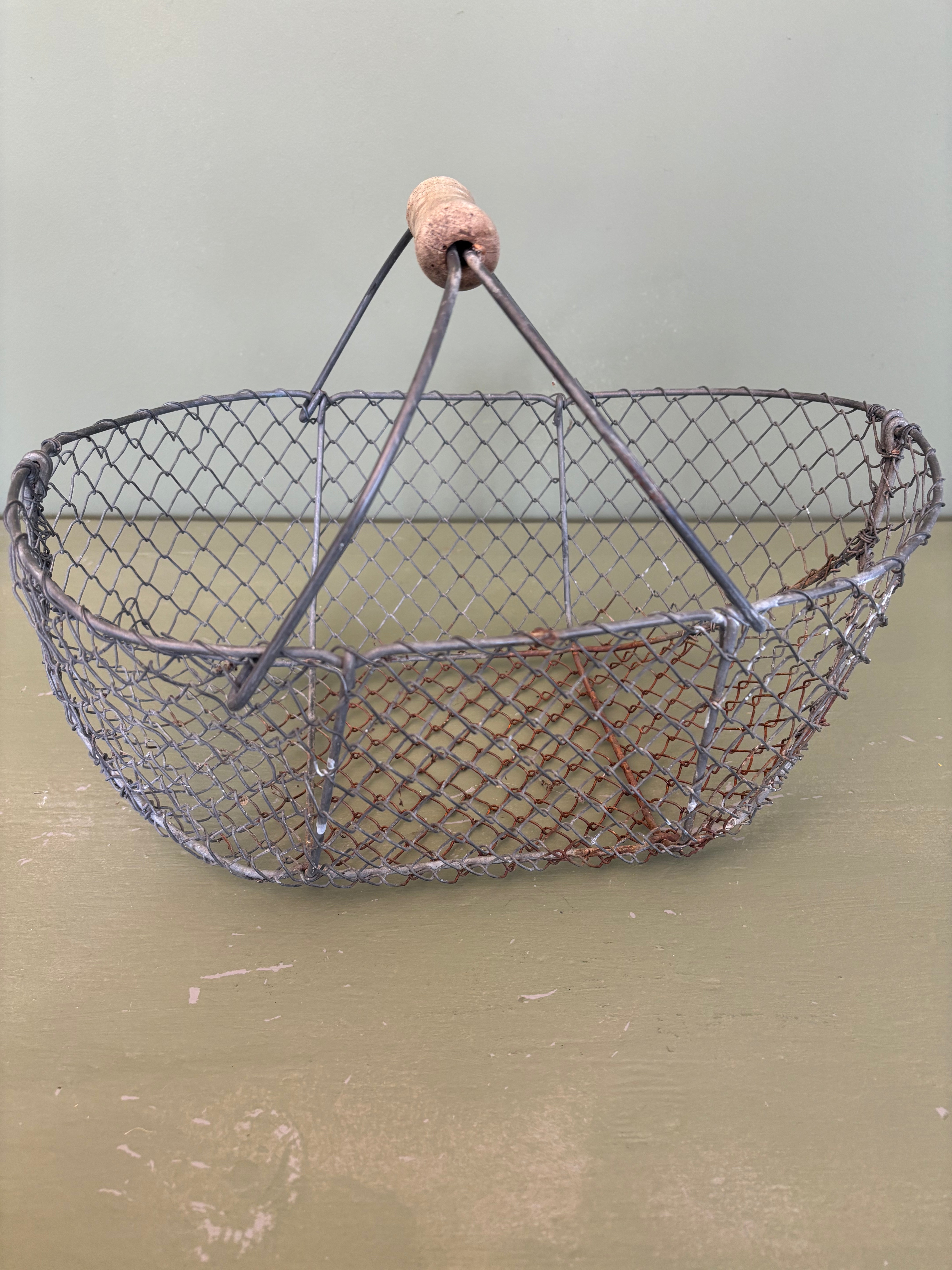 Fransk metalkurv