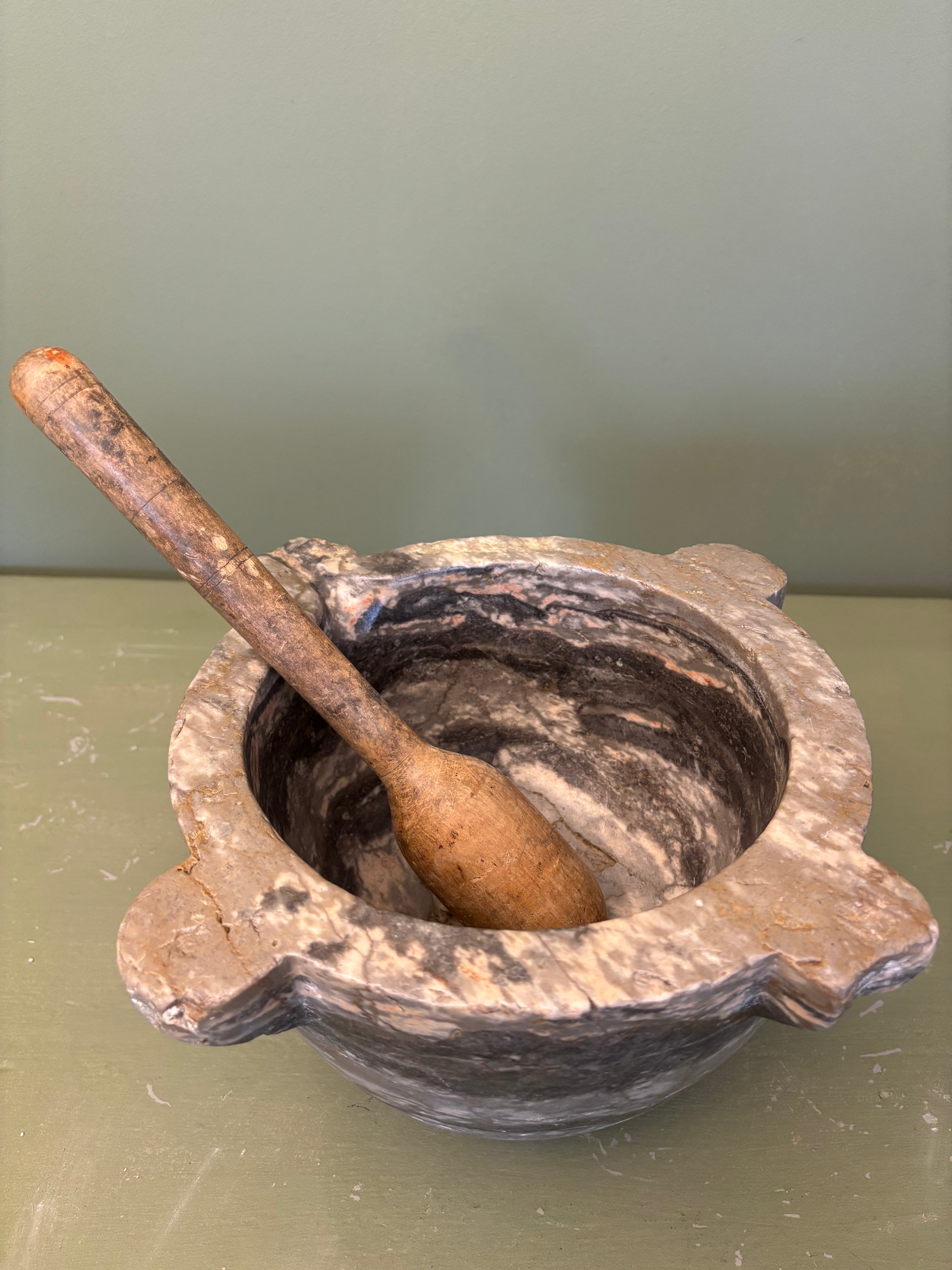 Morter, Ø30 cm.