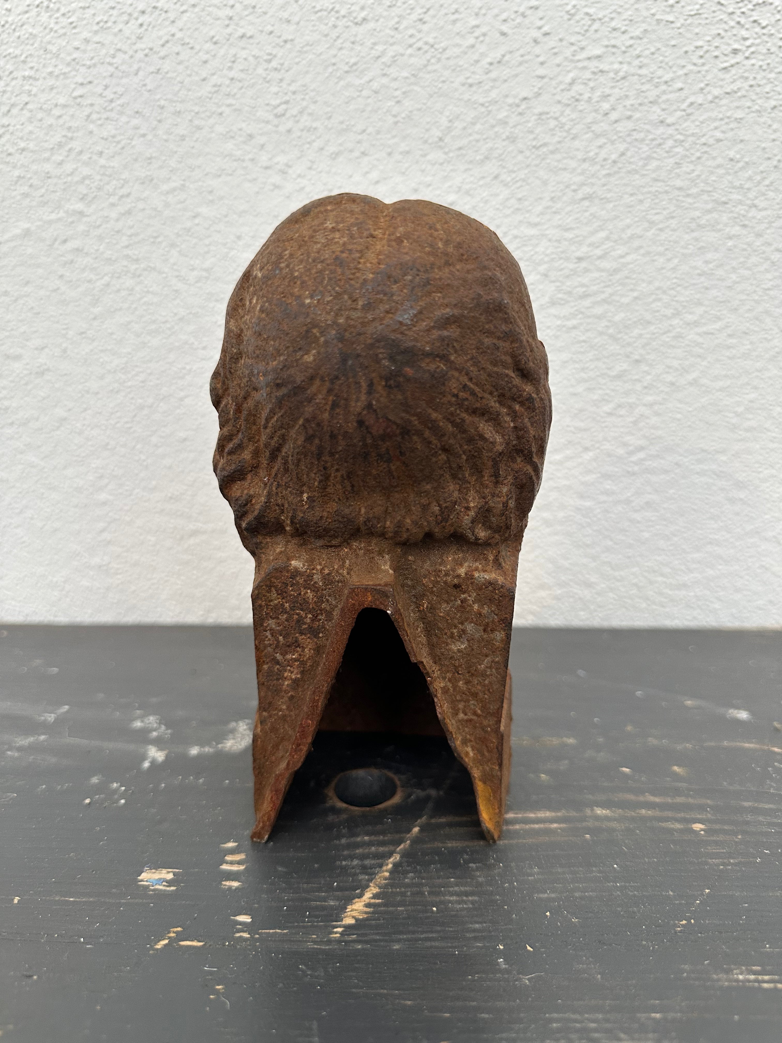 Buste i metal, 16 cm