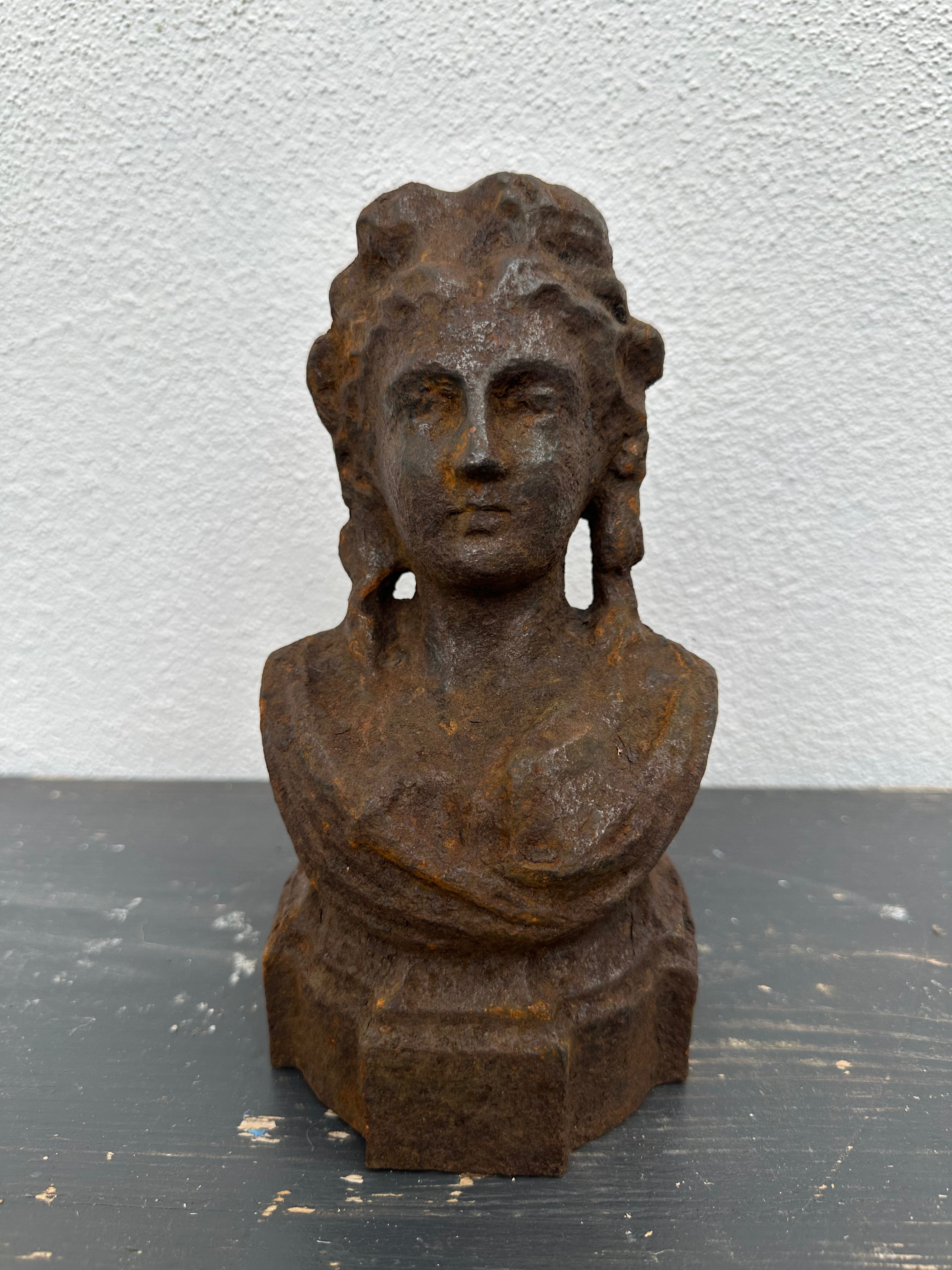 Buste i metal, 20 cm