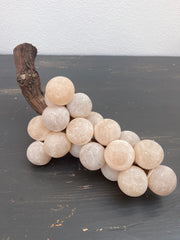 Vindrueklasse i alabast, 35 cm