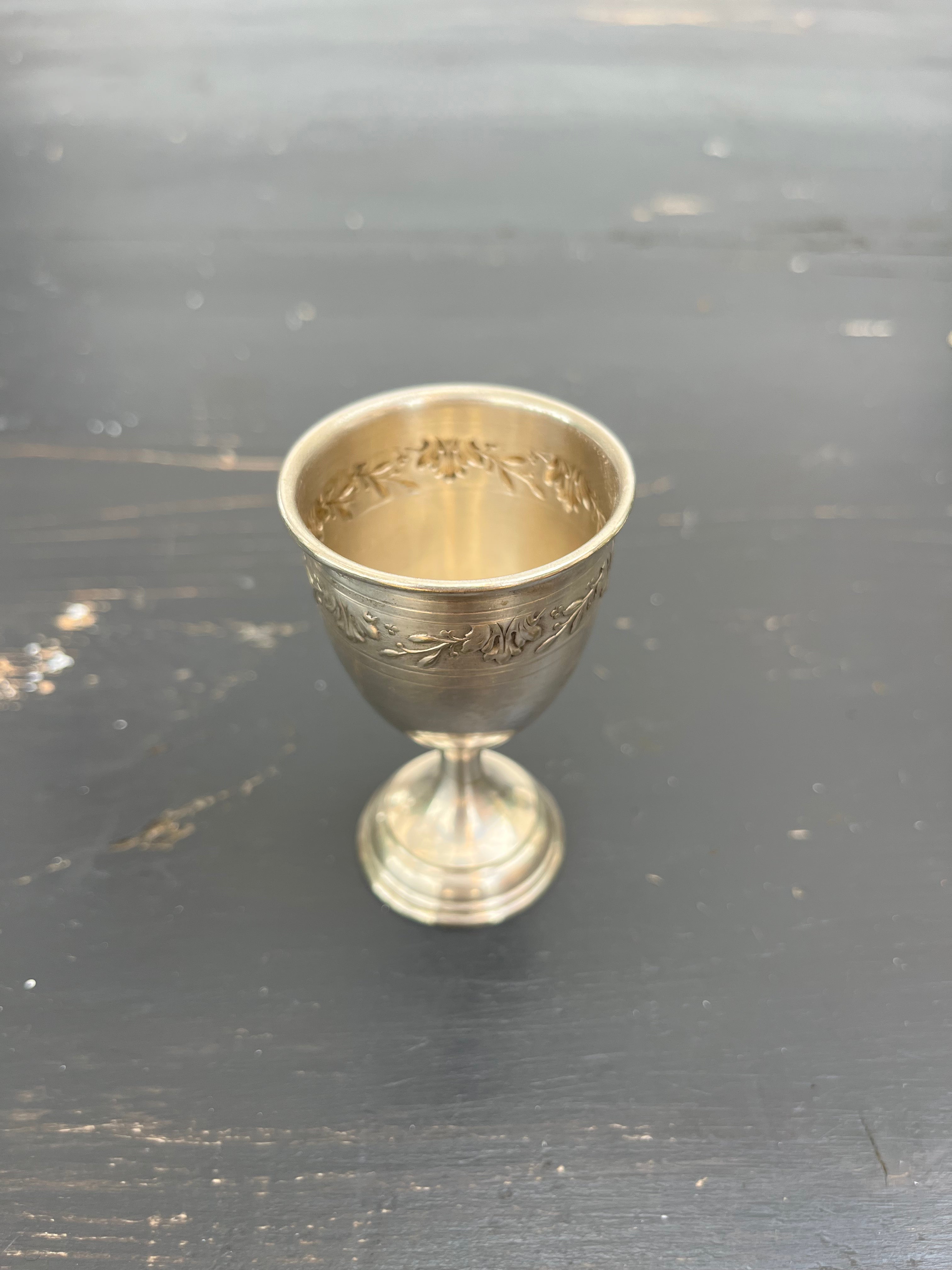 Æggebæger, 8 cm
