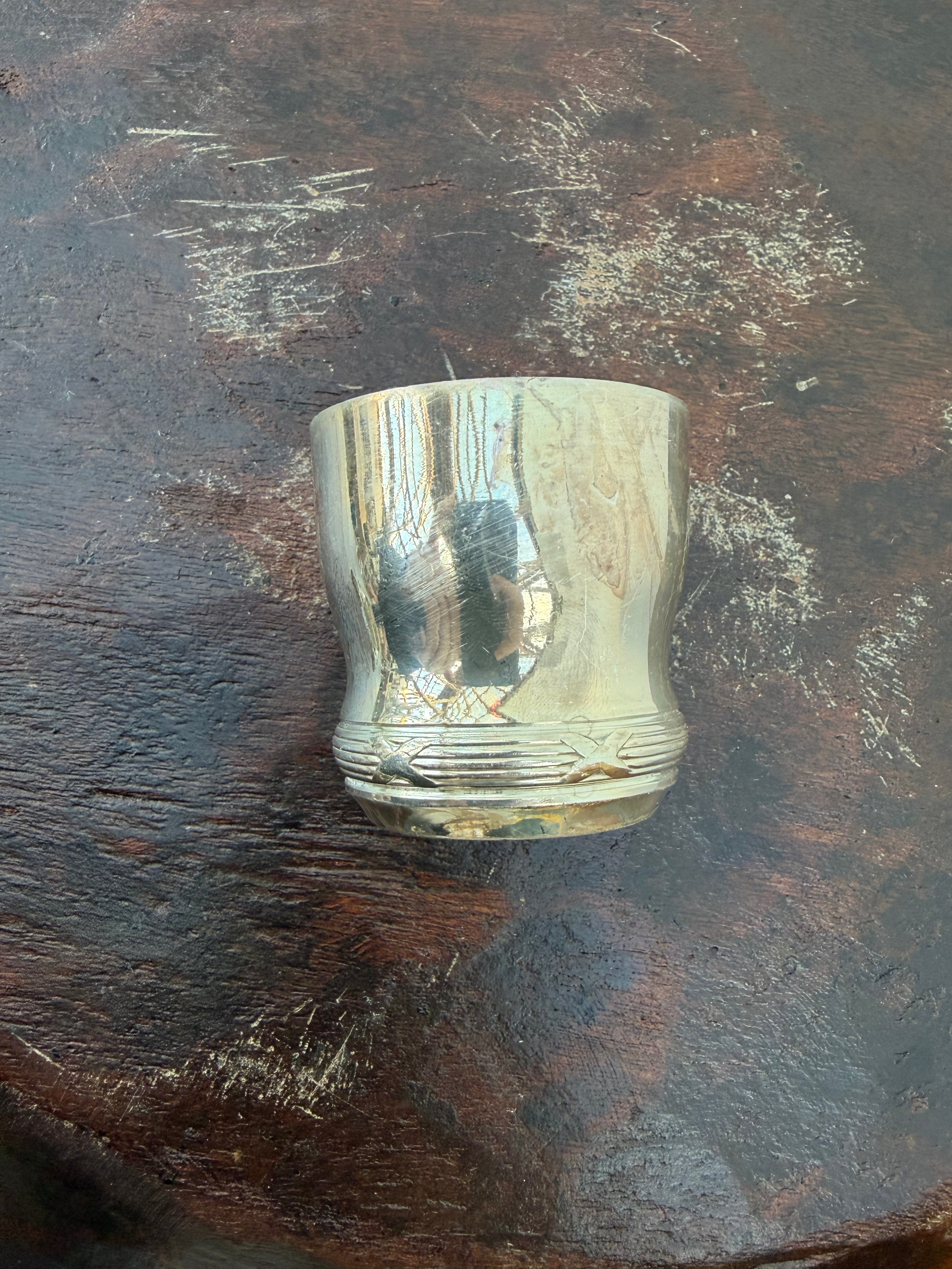 Æggebæger, 4,5 cm