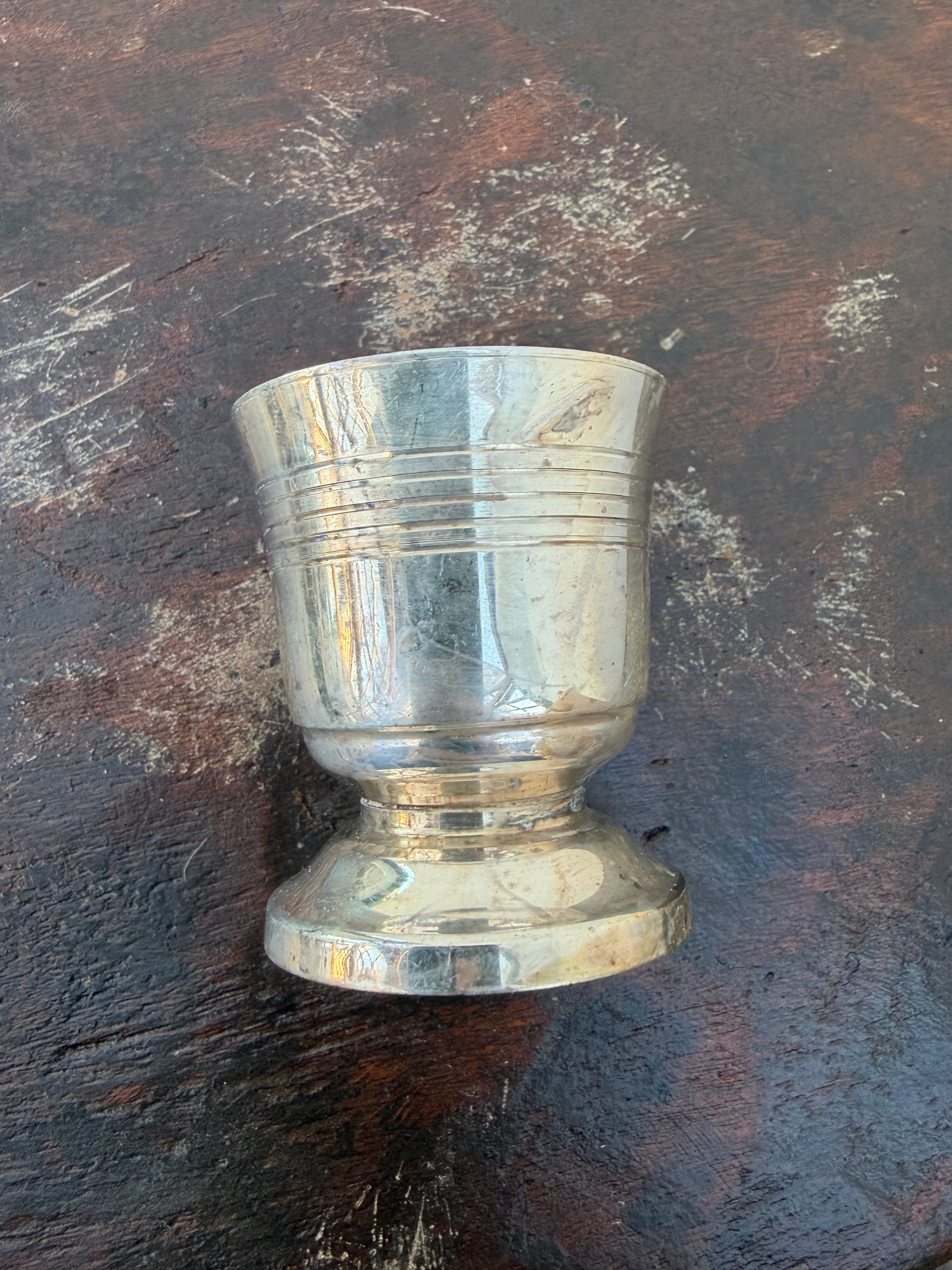 Æggebæger, 5 cm