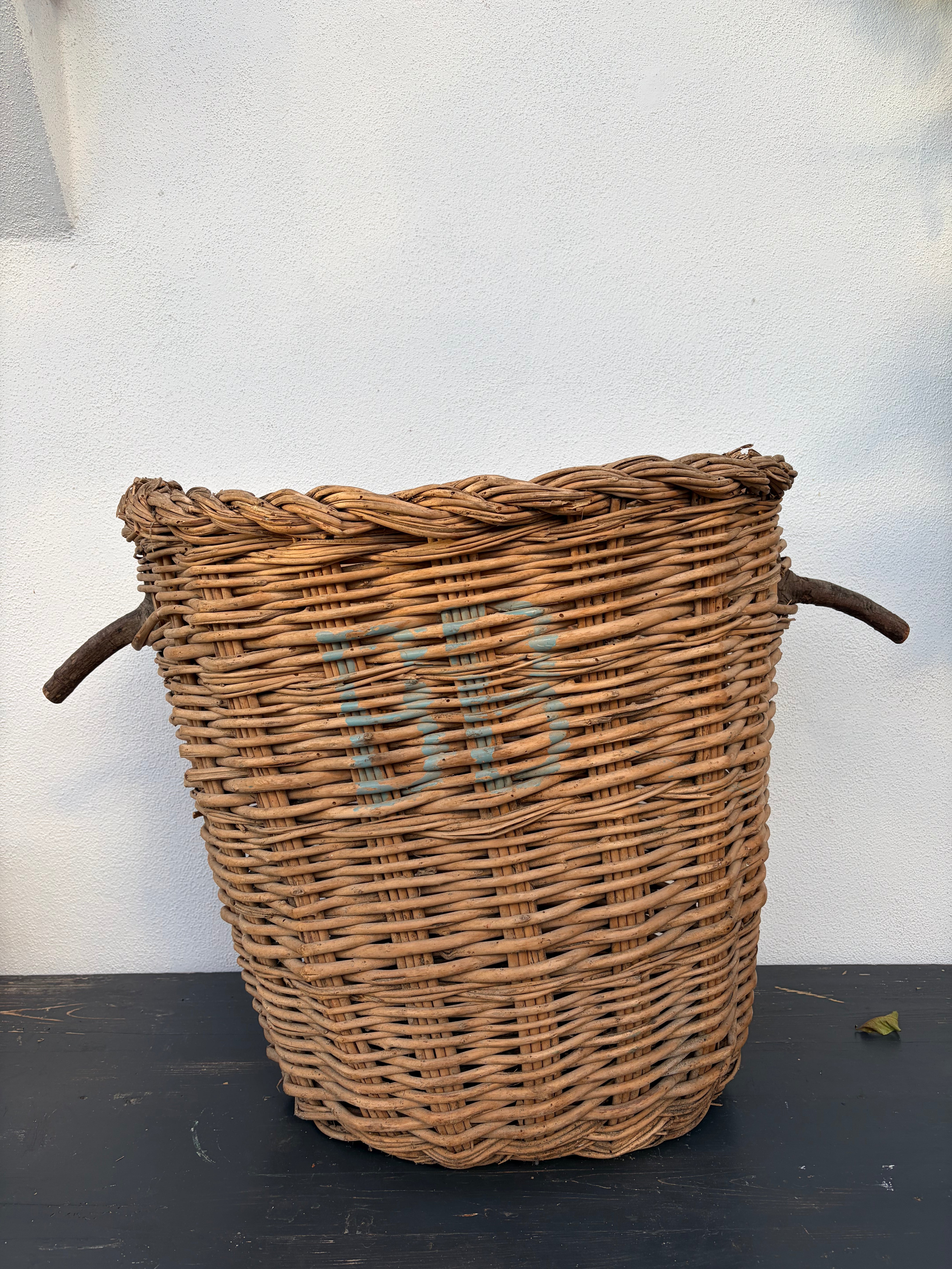 Grape basket, 58x85x70 cm