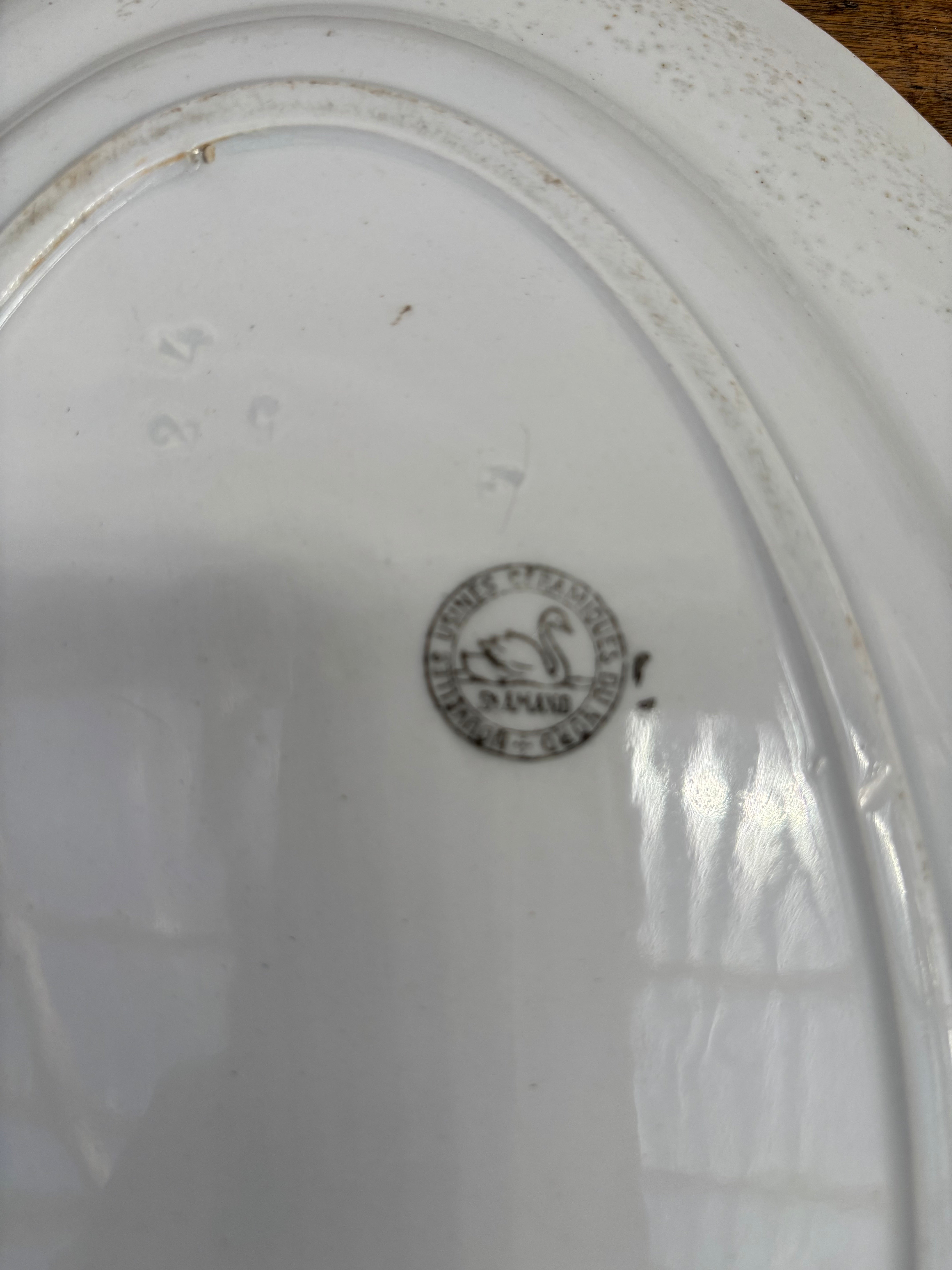 Fransk oval tallerken m/kran