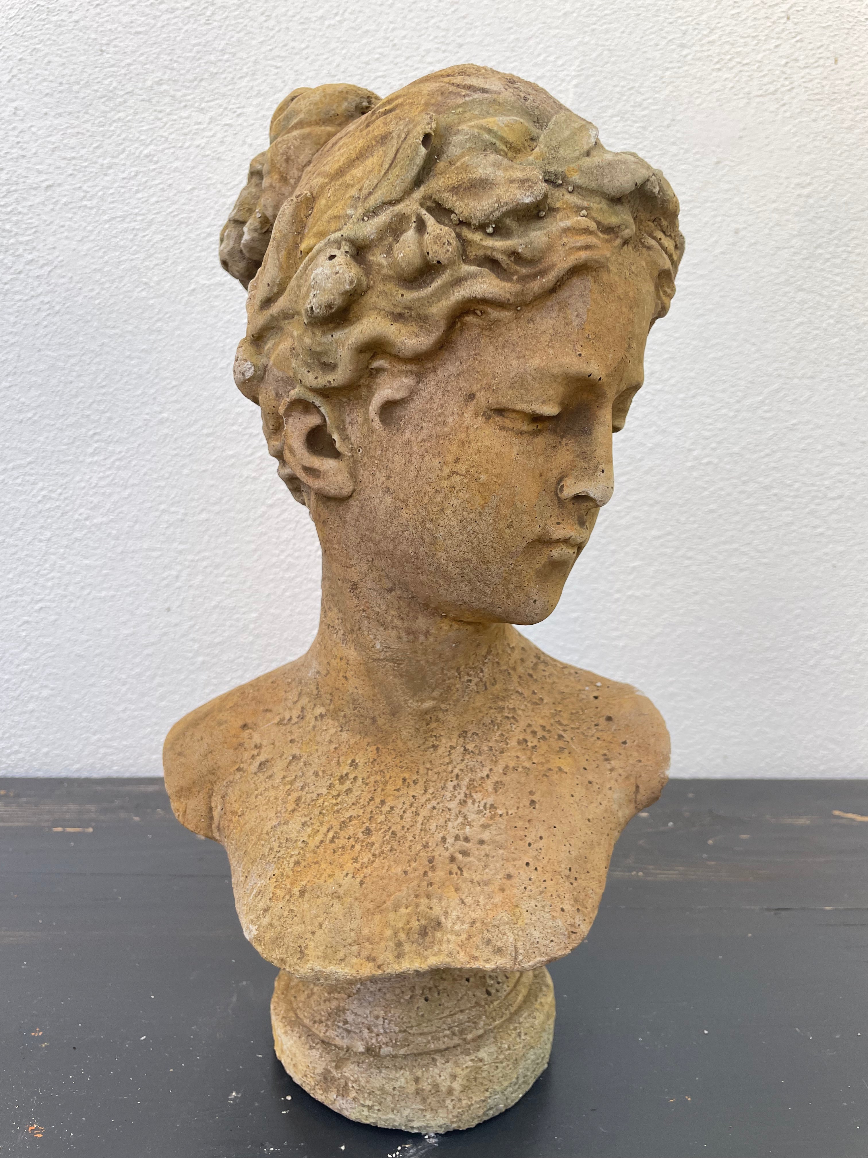 Buste, 37 cm