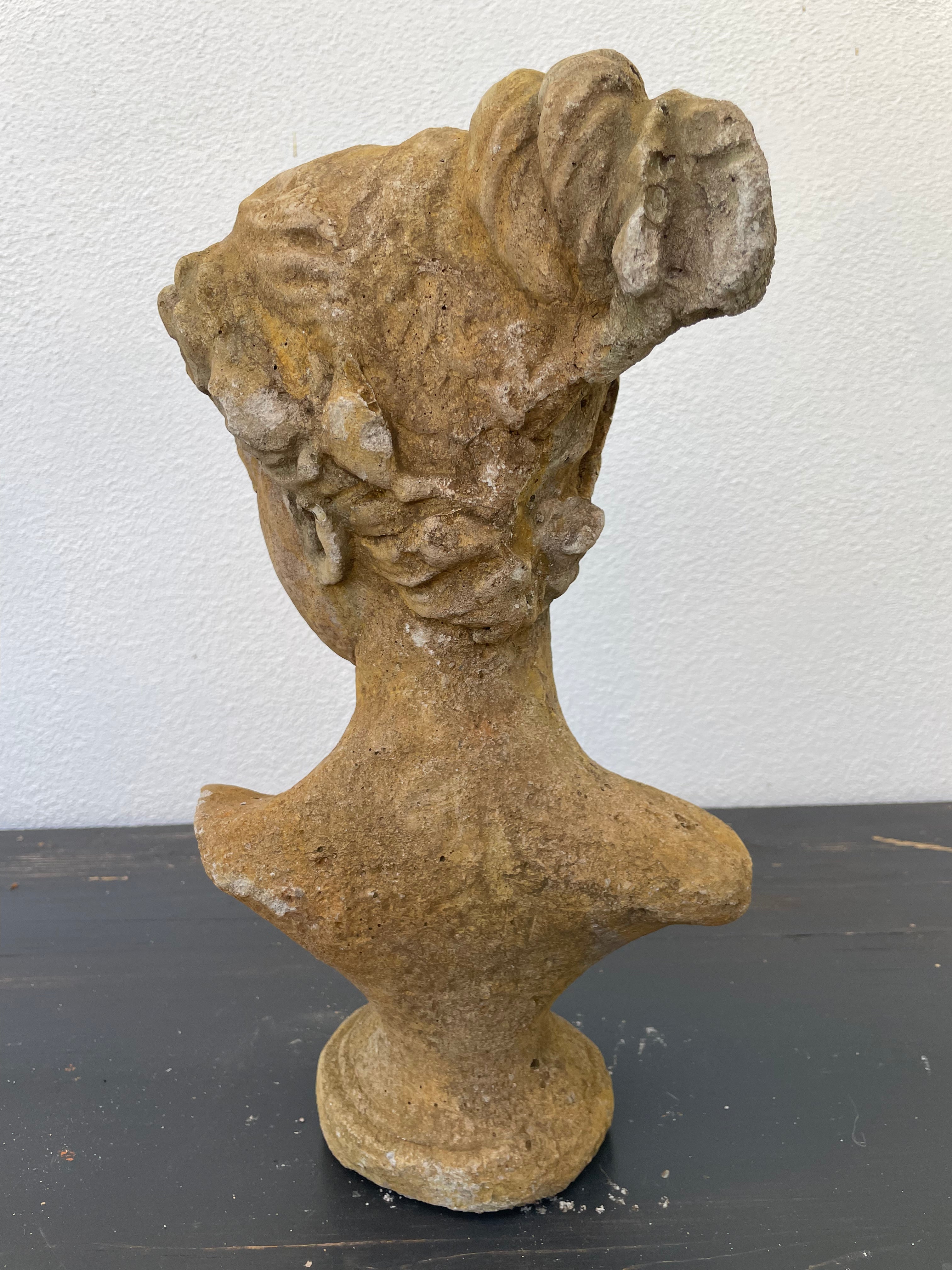 Buste, 37 cm