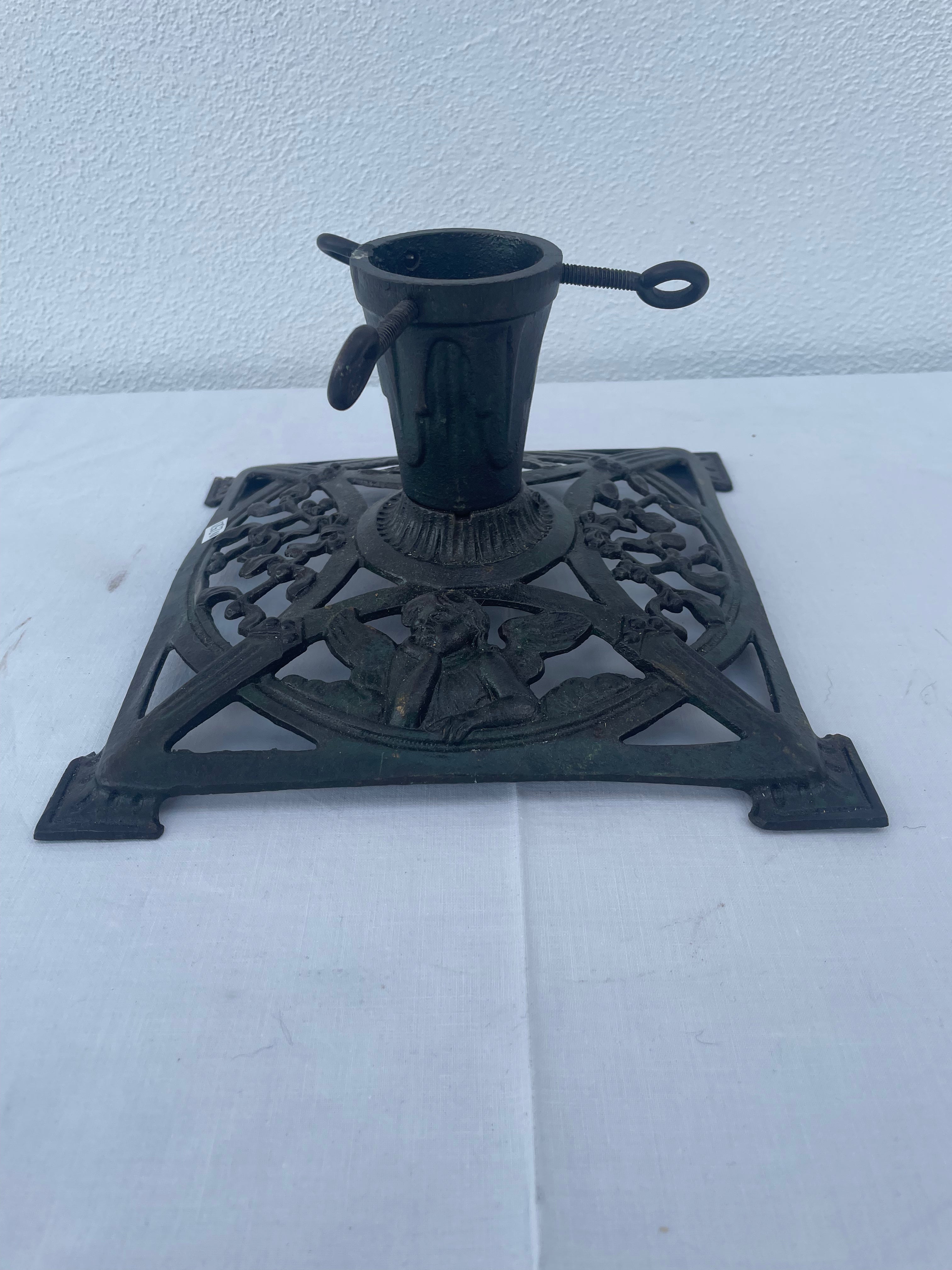 Juletræsfod i metal