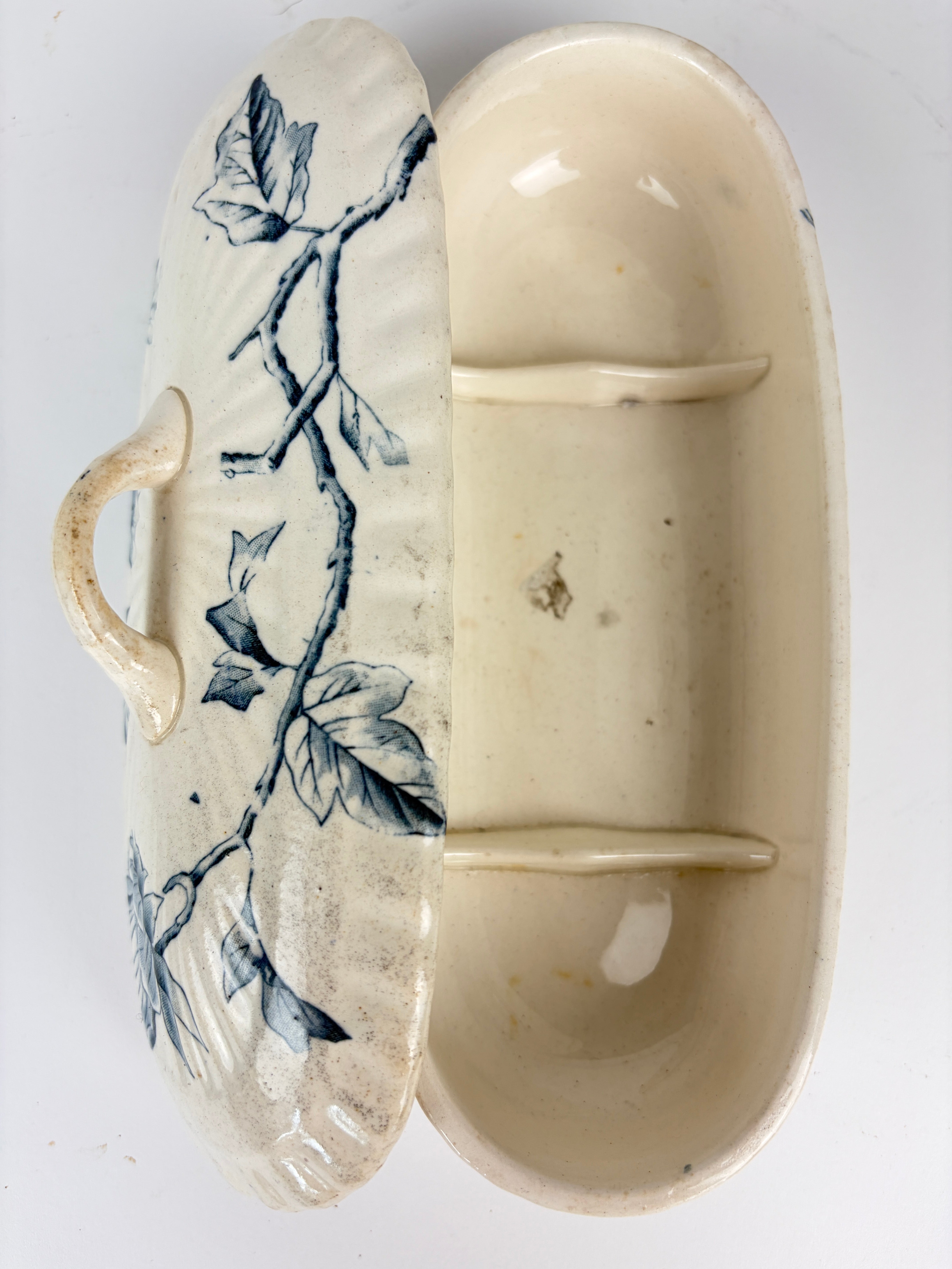 Porcelænsskrin m. låg, 19,5x8 cm