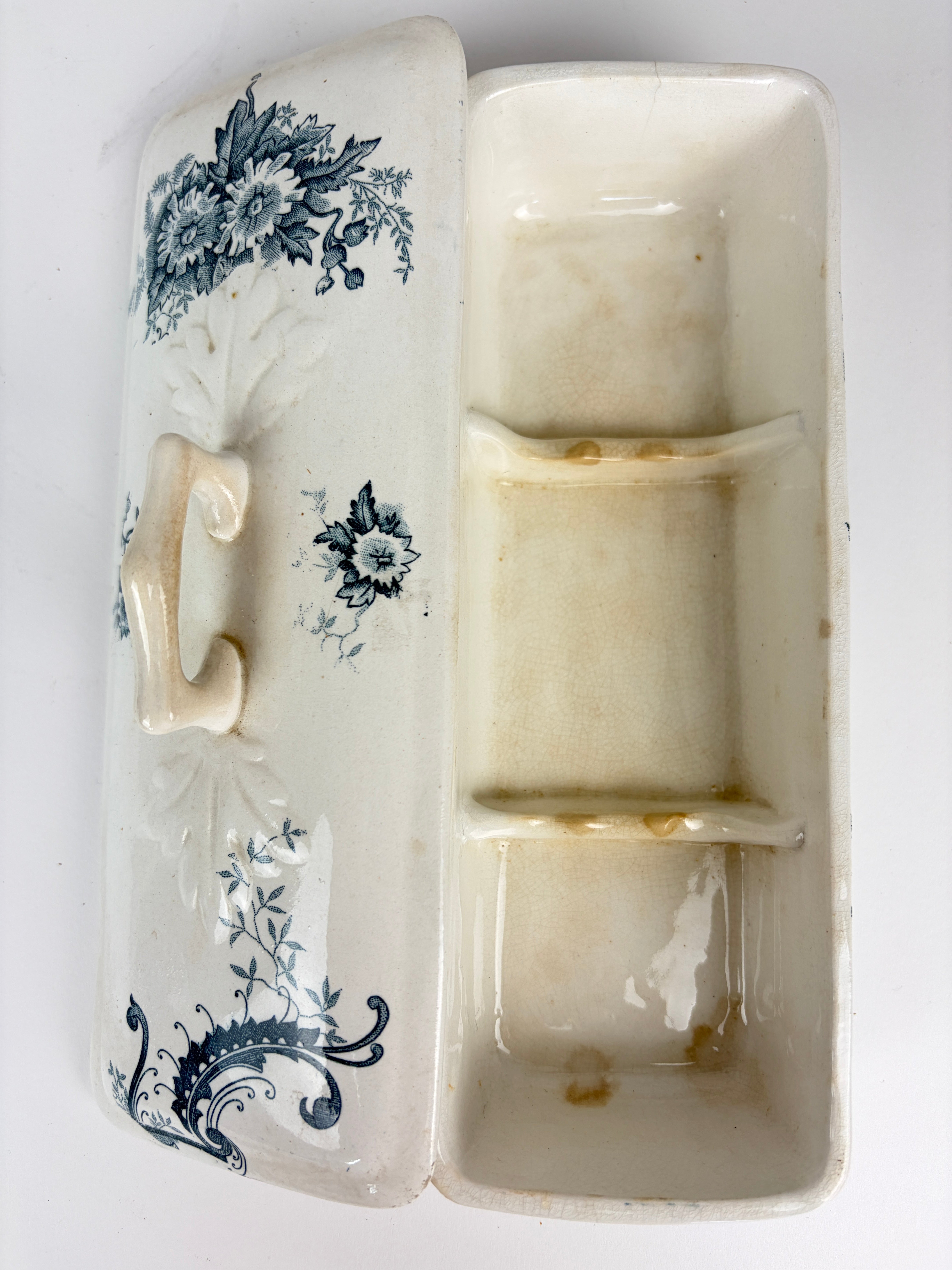 Porcelænsskrin m. låg, 21x8 cm