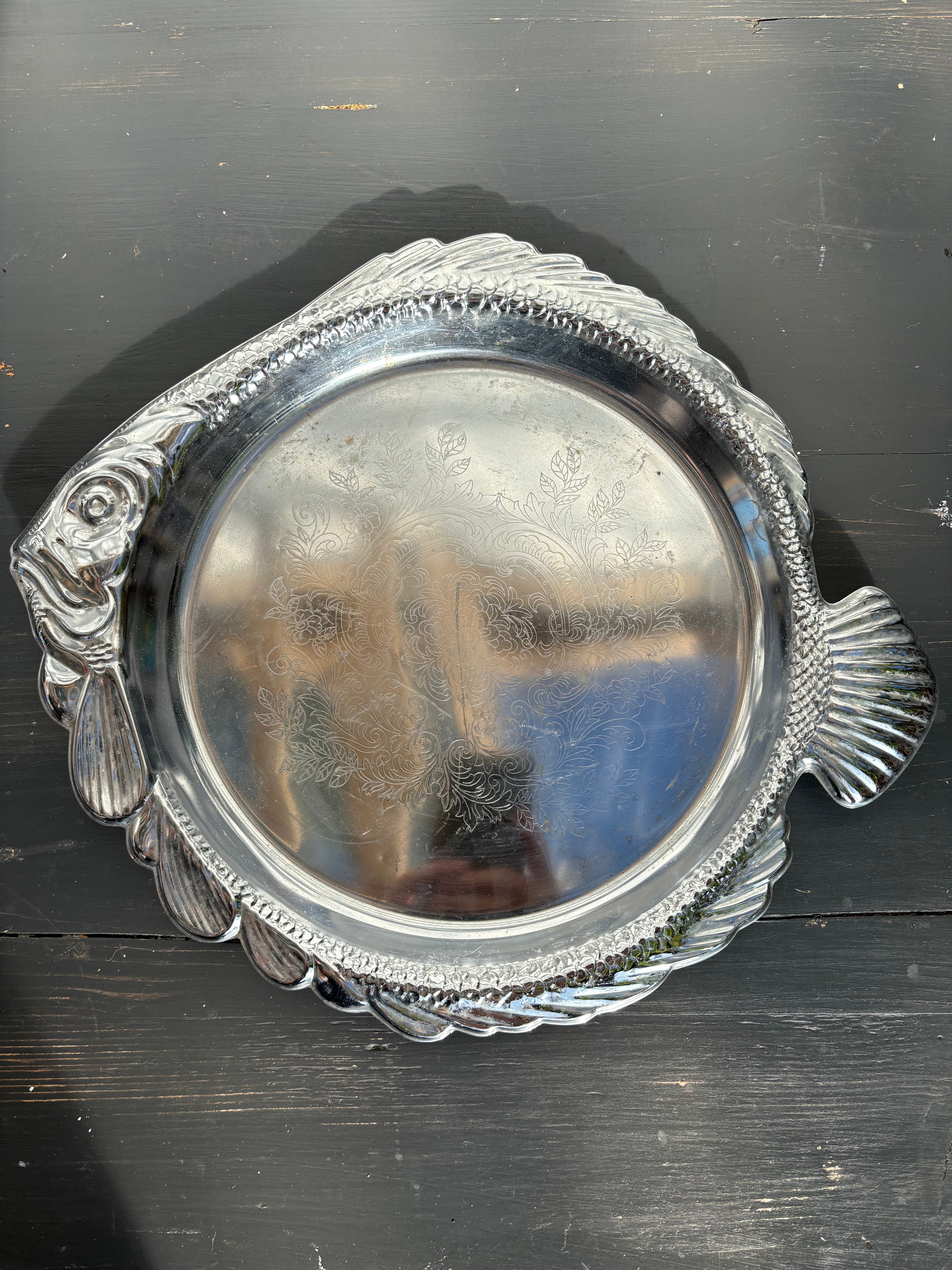 Metalfad som fisk, Ø37 cm.