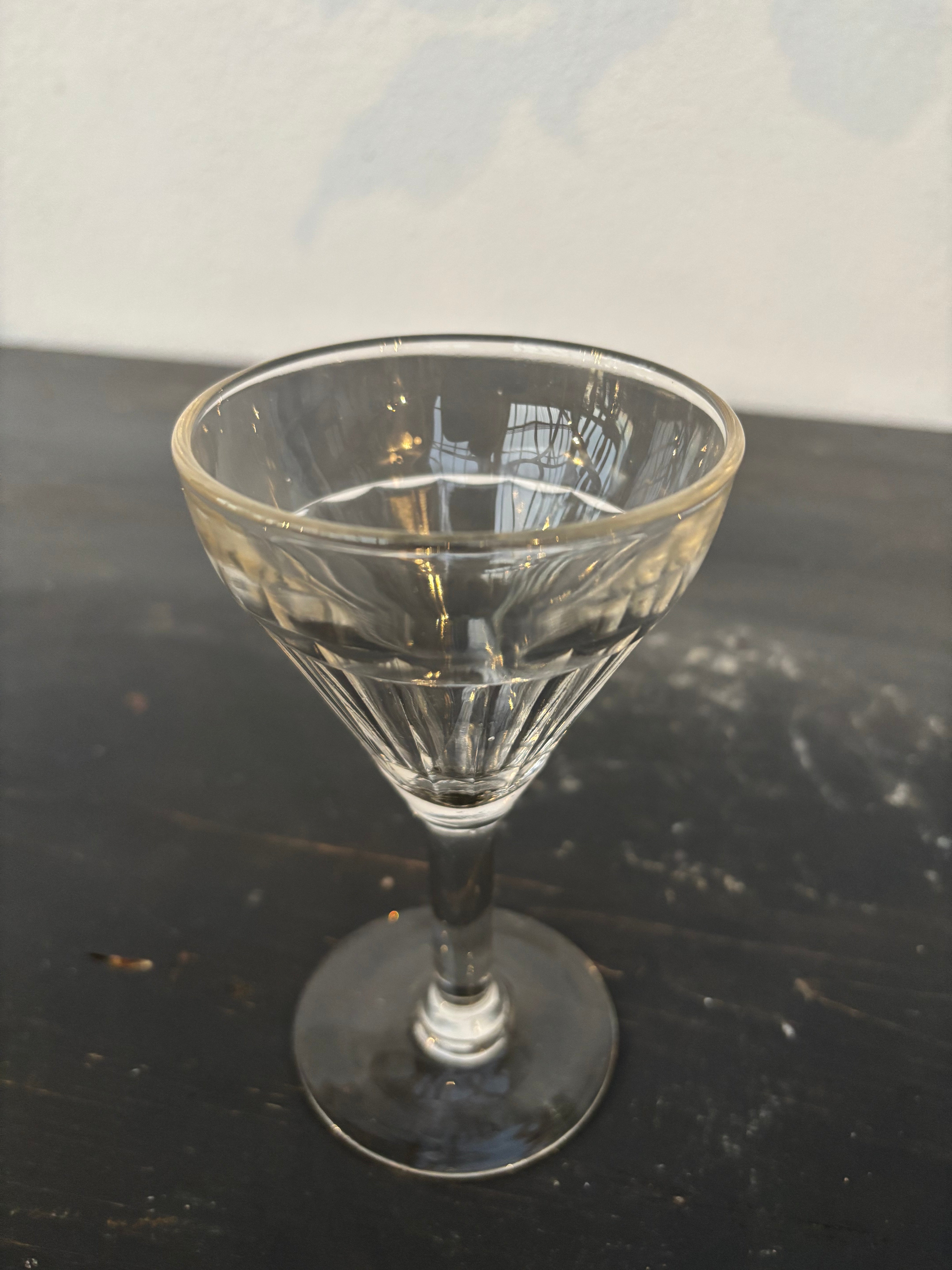 Fransk vinglas, H15 cm.
