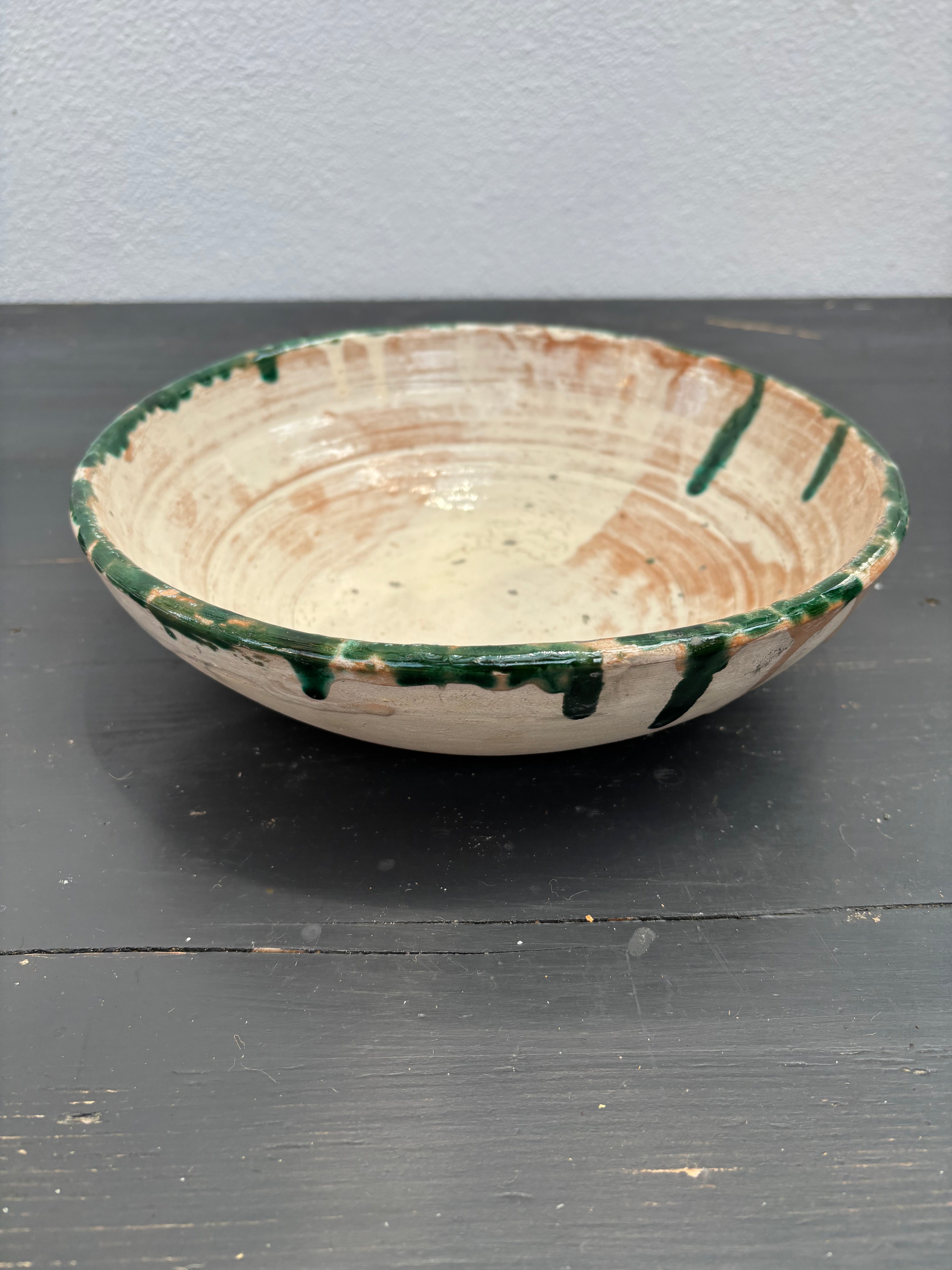 Italiensk skål, Ø24 cm.