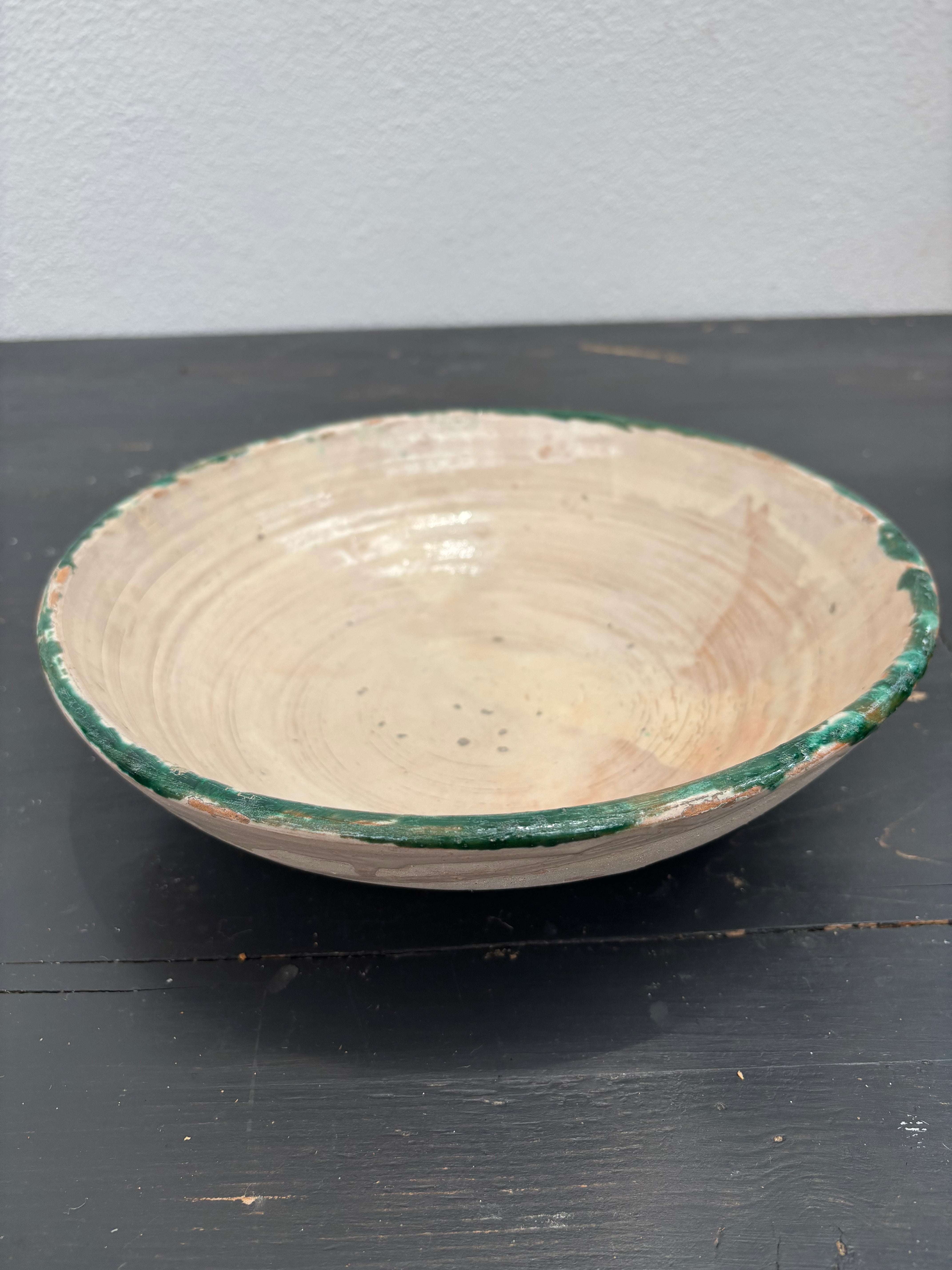 Italiensk skål, Ø24 cm.