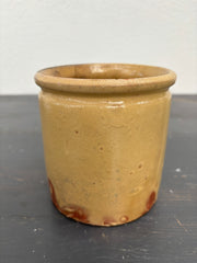 Fransk Lyon krukke, h 11 cm.