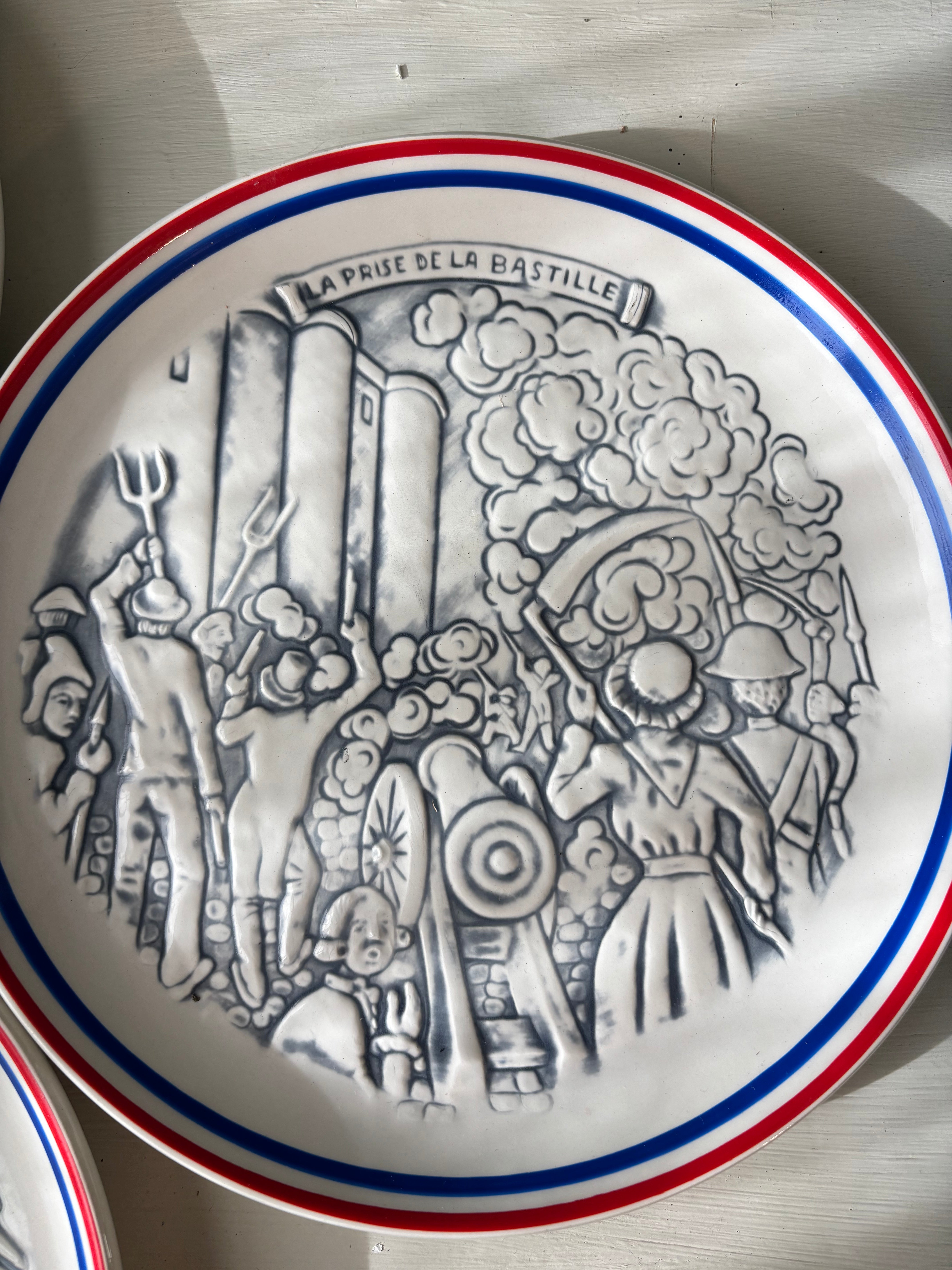 Franske tallerkener med motiver