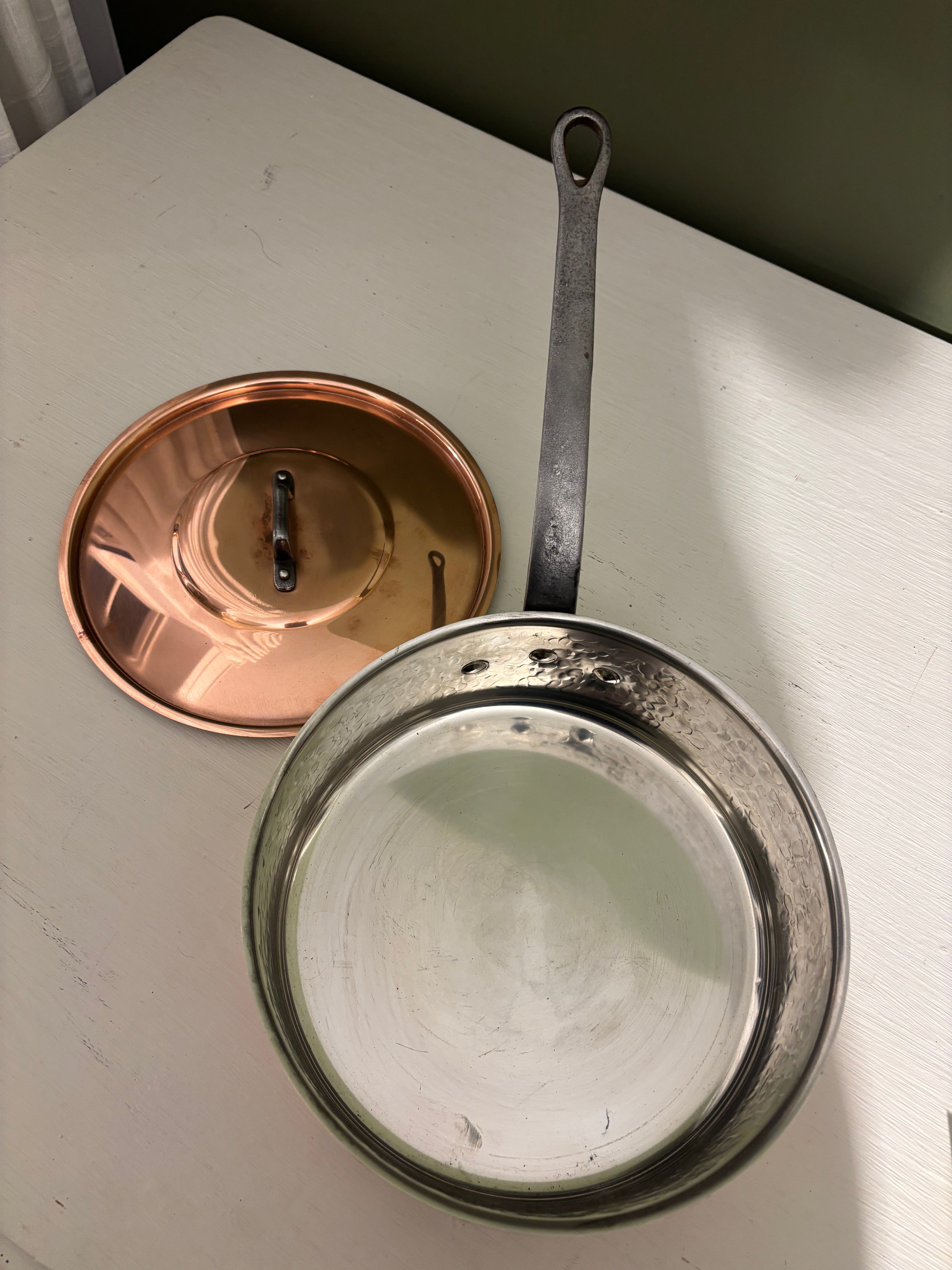 Copper pot, Ø23 cm.