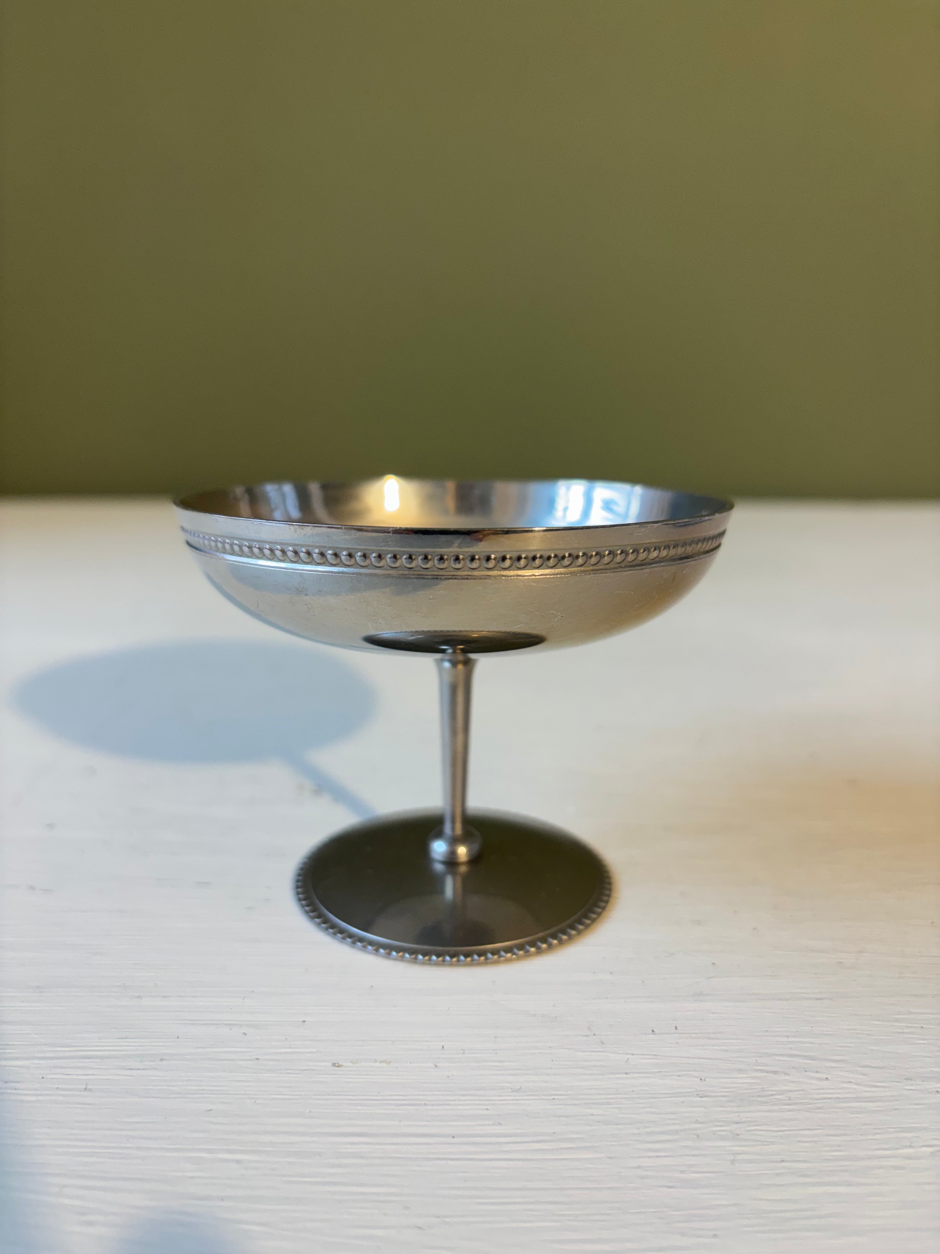 Isskål på høj fod, 7cm