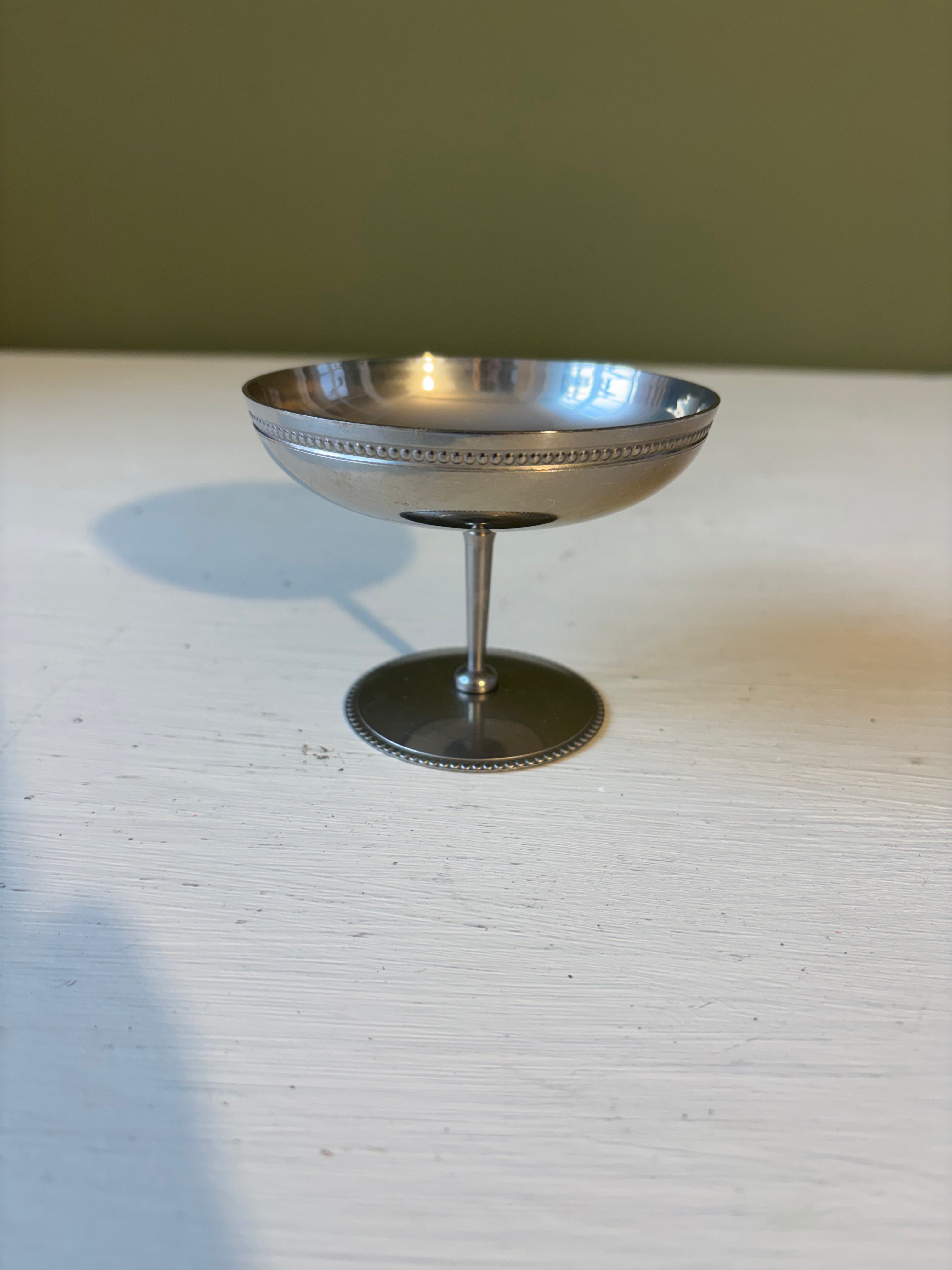 Isskål på høj fod, 7cm