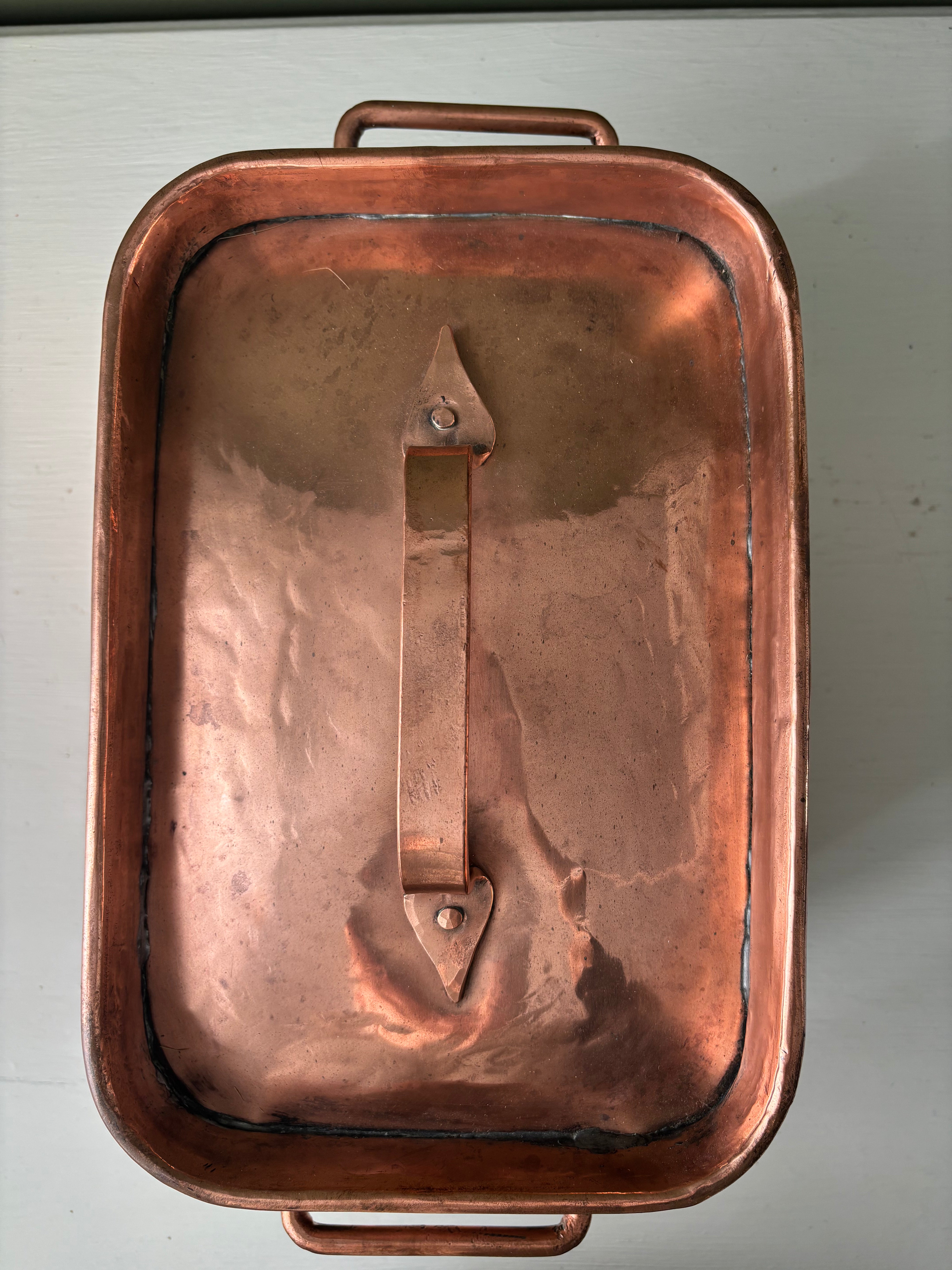 Copper container with lid