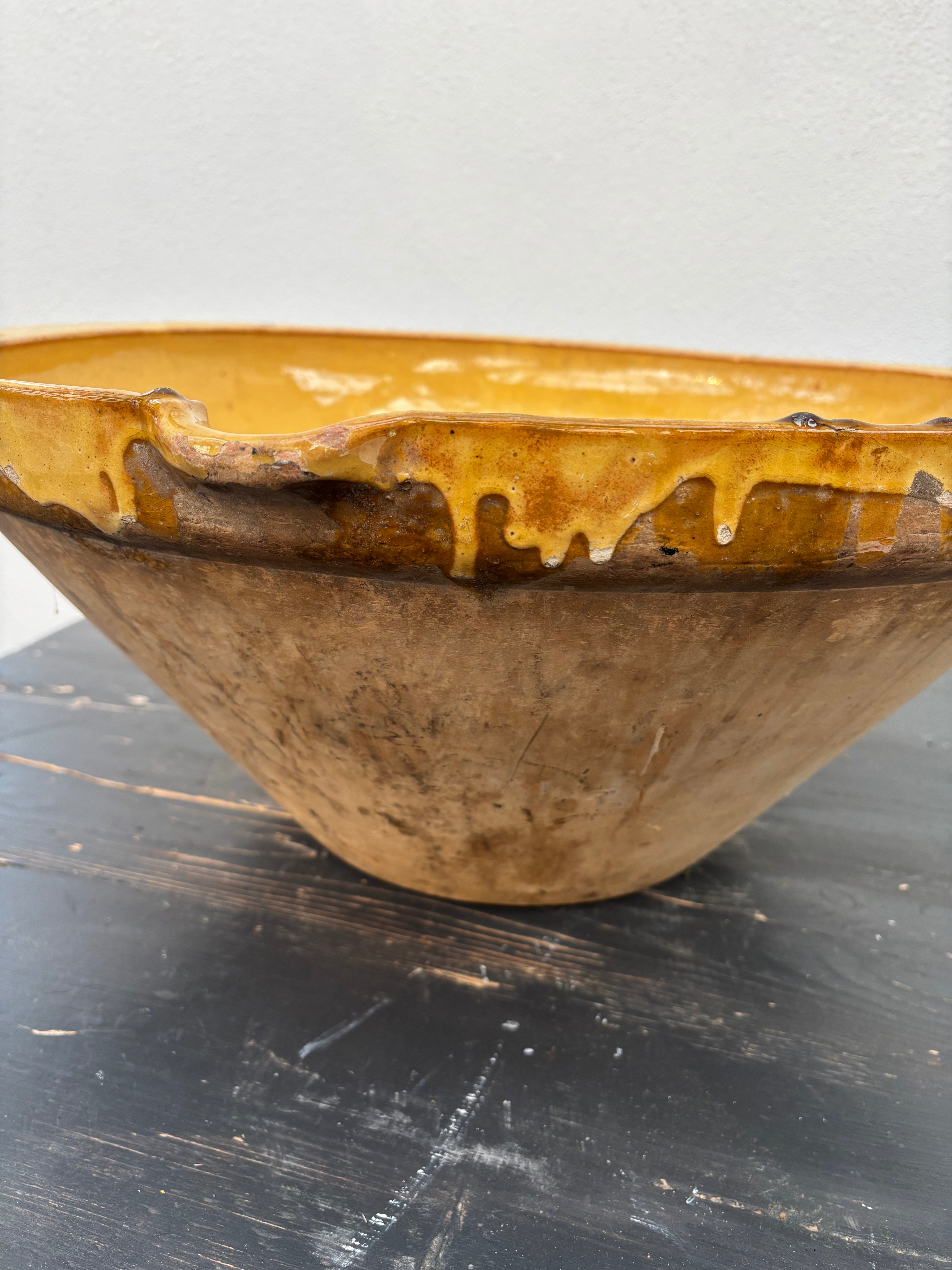 Gult fat, Ø59 cm.