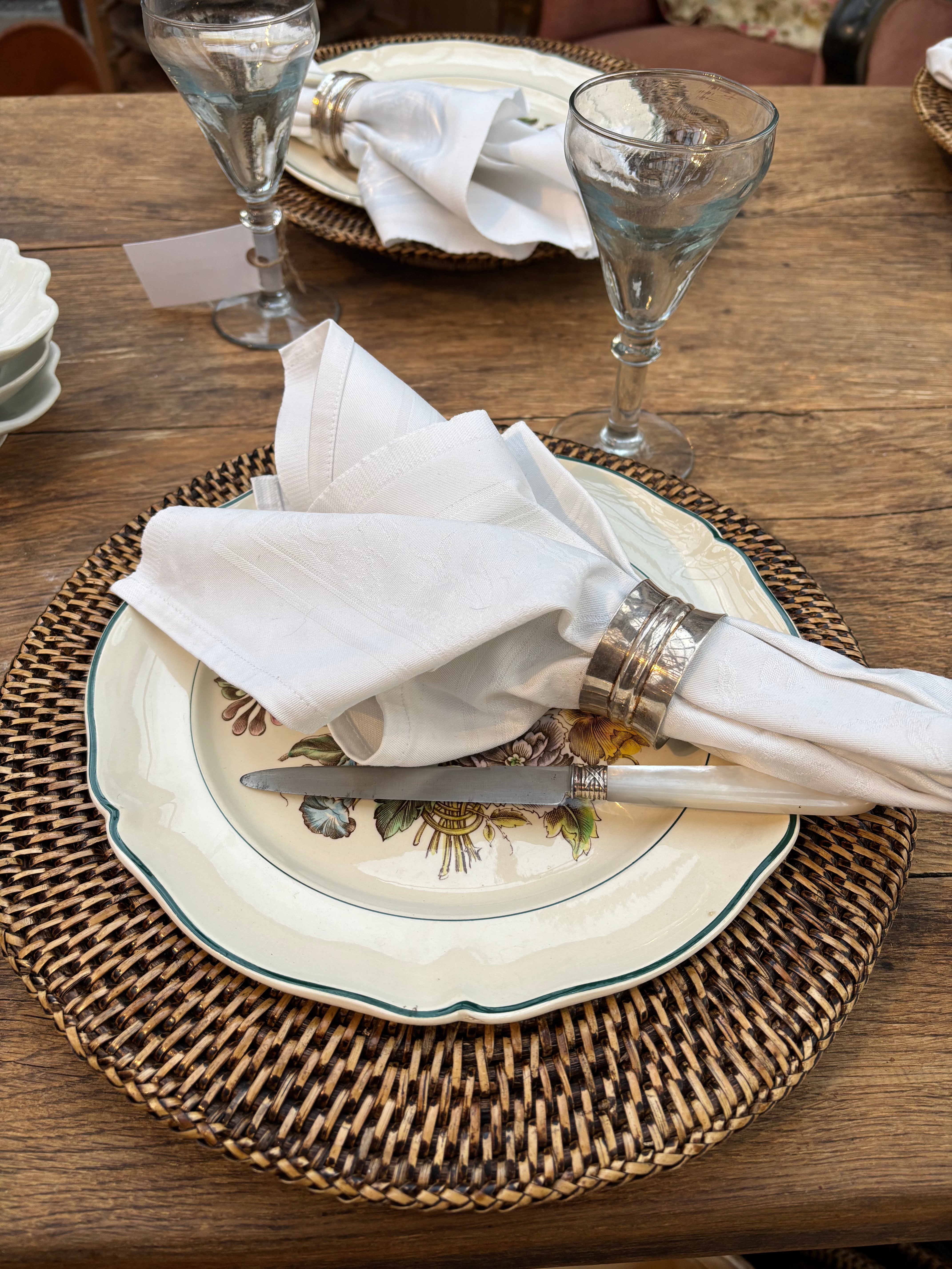 Dækketallerken i flet