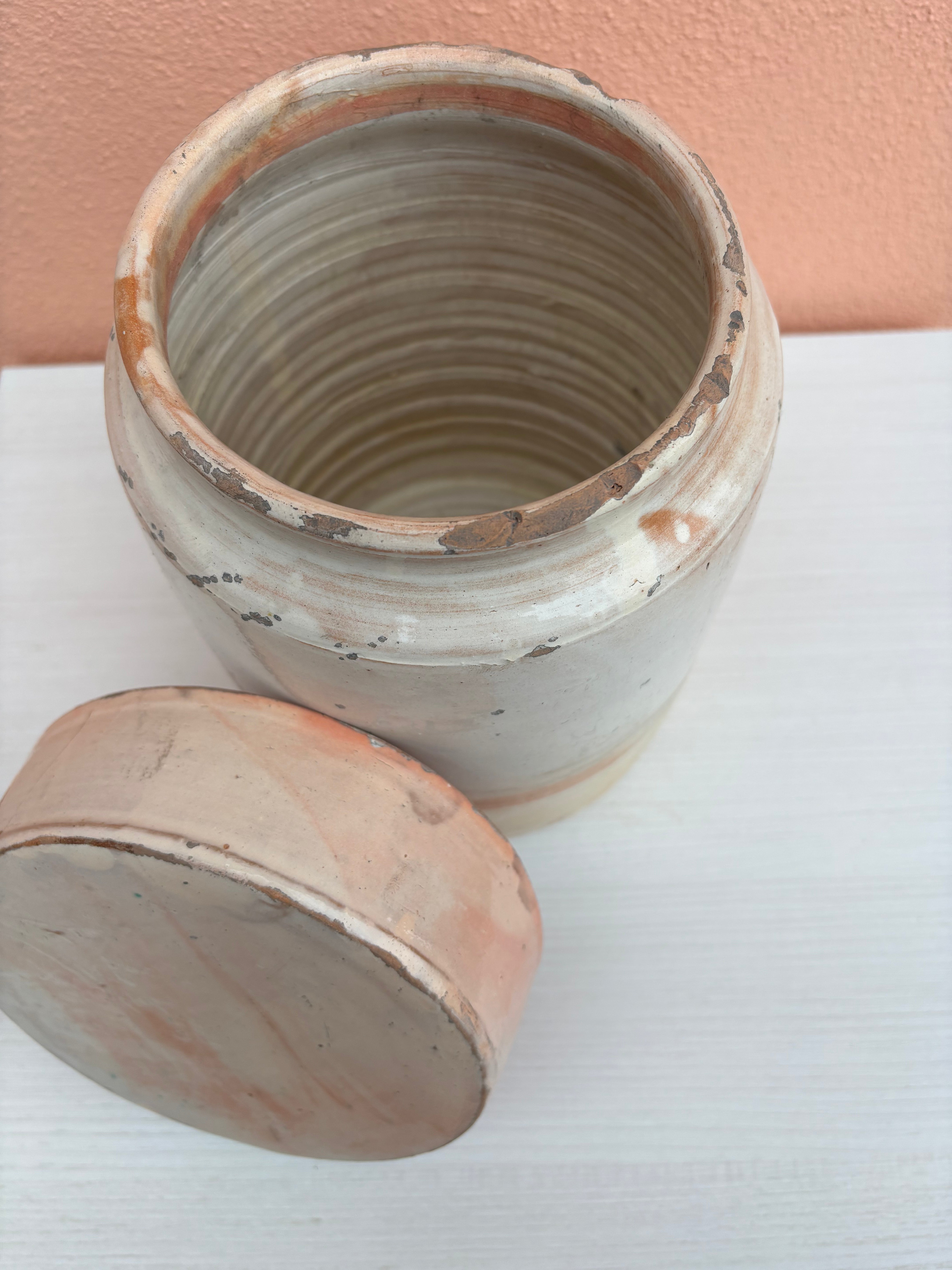 Italiensk krukke med lokk, H23 cm.